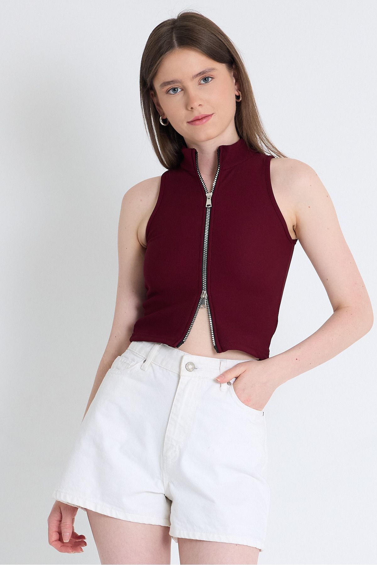 Rays Bordo Fermuar Detaylı Kolsuz Crop Bluz 2226