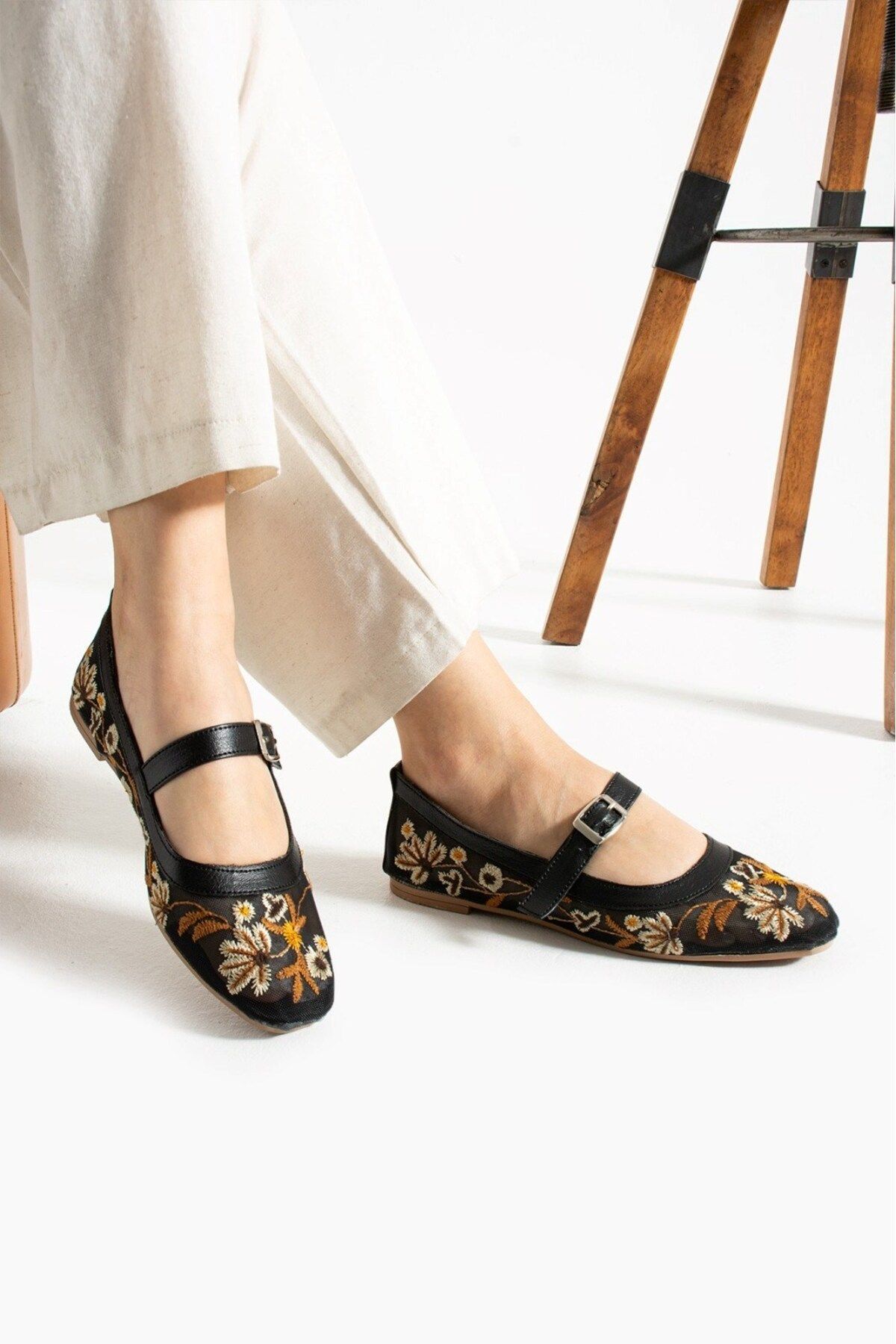 AlbiShoes Kadın Babet File Çiçek Nakışlı Hafif Rahat Taban Şık Günlük Ayakkabı Günlük Kadın Babet