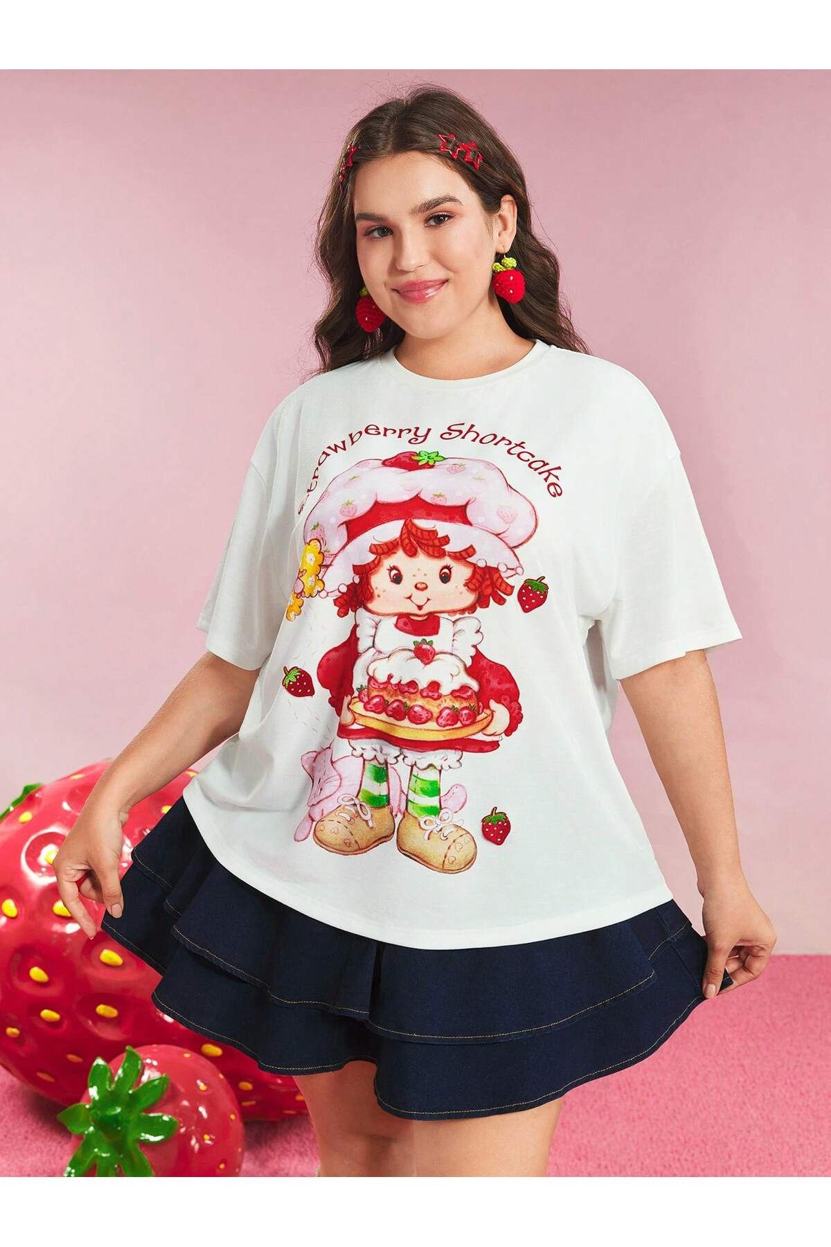 aynewmoda White short-sleeved T-shirt with cartoon image and letter print, large size
