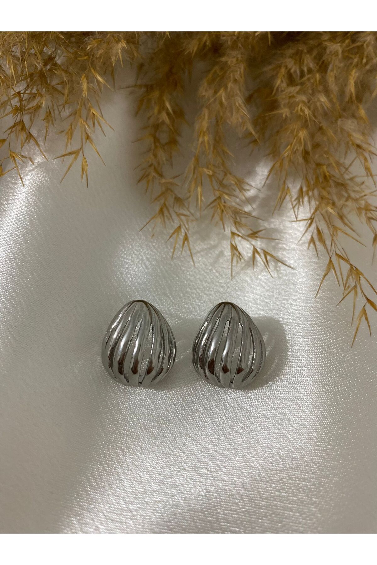 stainless steell Balon Form Çelik Küpe
