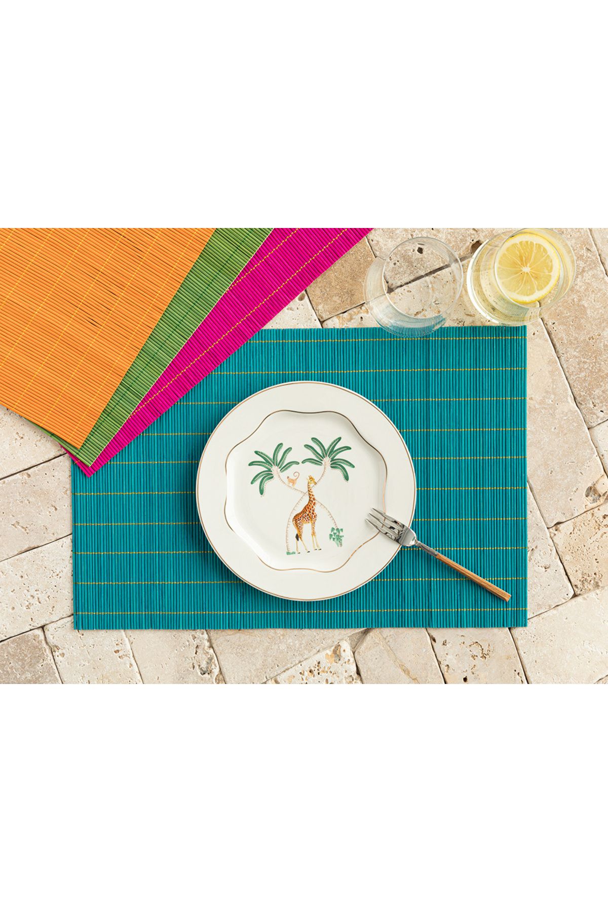 Elioure Renkli 4'lü Bambu Amerikan Servis 45x30 cm, şık ve kullanışlı hazır set