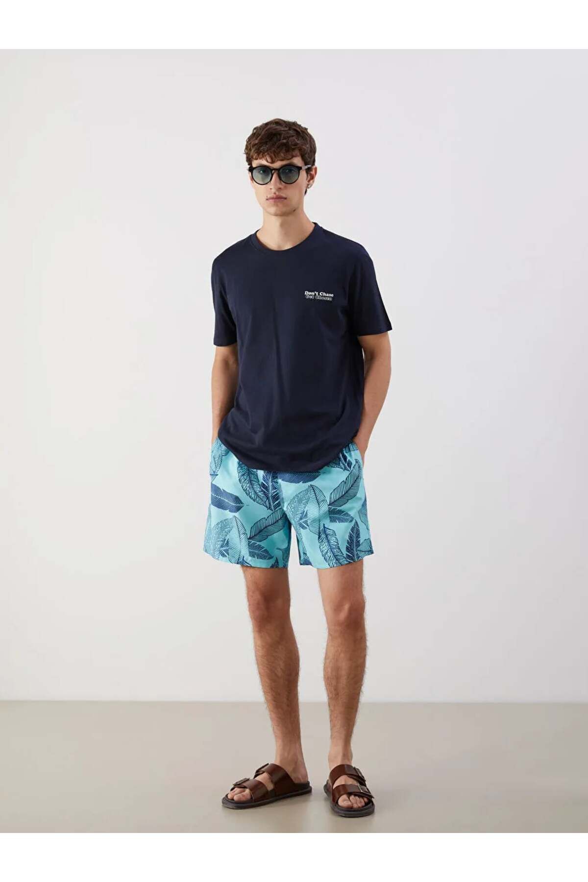 LC Waikiki LCW SWIMWEAR Turkuaz Kısa Boy Desenli Erkek Deniz Şortu