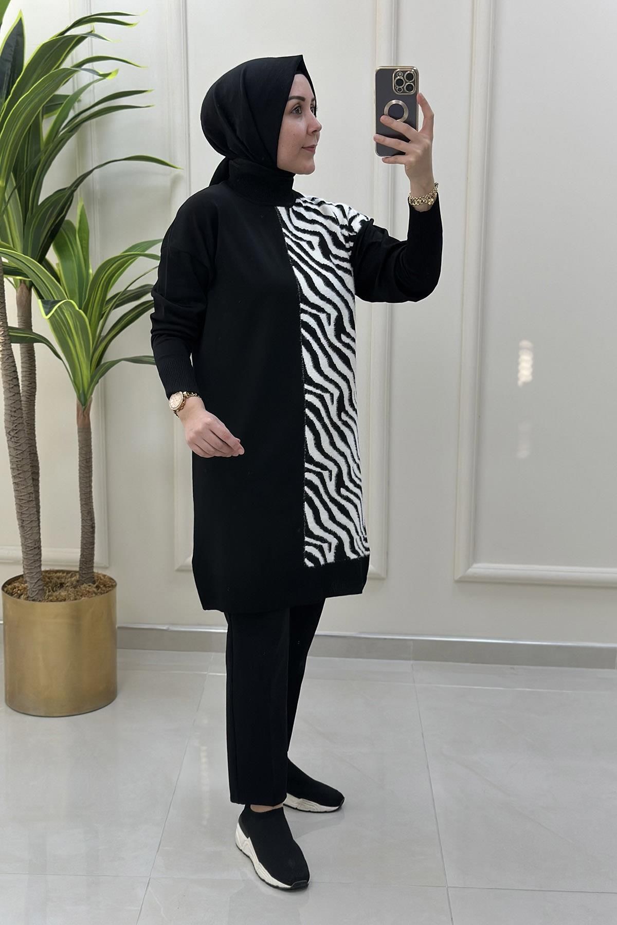 KADO Düşük Omuz Zebra Desen Garnili Triko Kadın Tunik Siyah KADO 46017