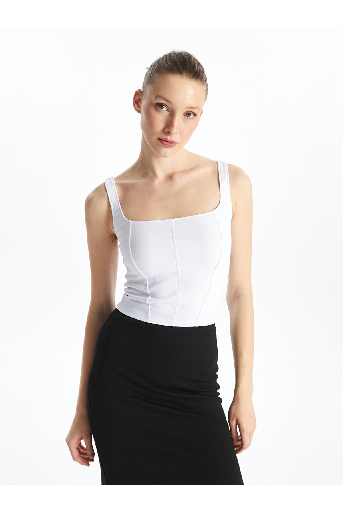 LC Waikiki LCW U Yaka Düz Askılı Kadın Crop