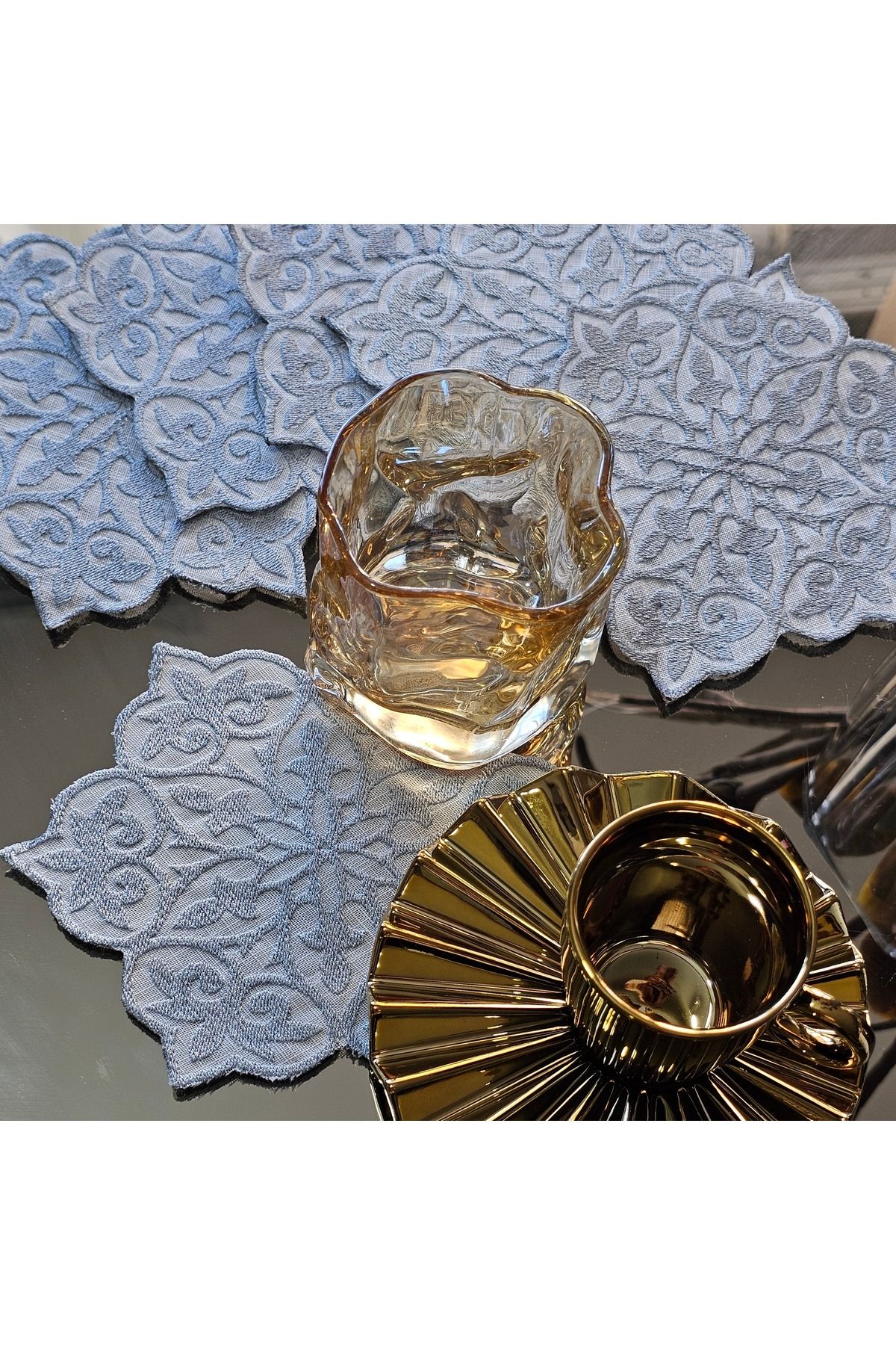 BYGGDESİGN ÖZEL TASARIM DAMASK DESEN NAKIŞLI FİNCAN BARDAK ALTLIĞI