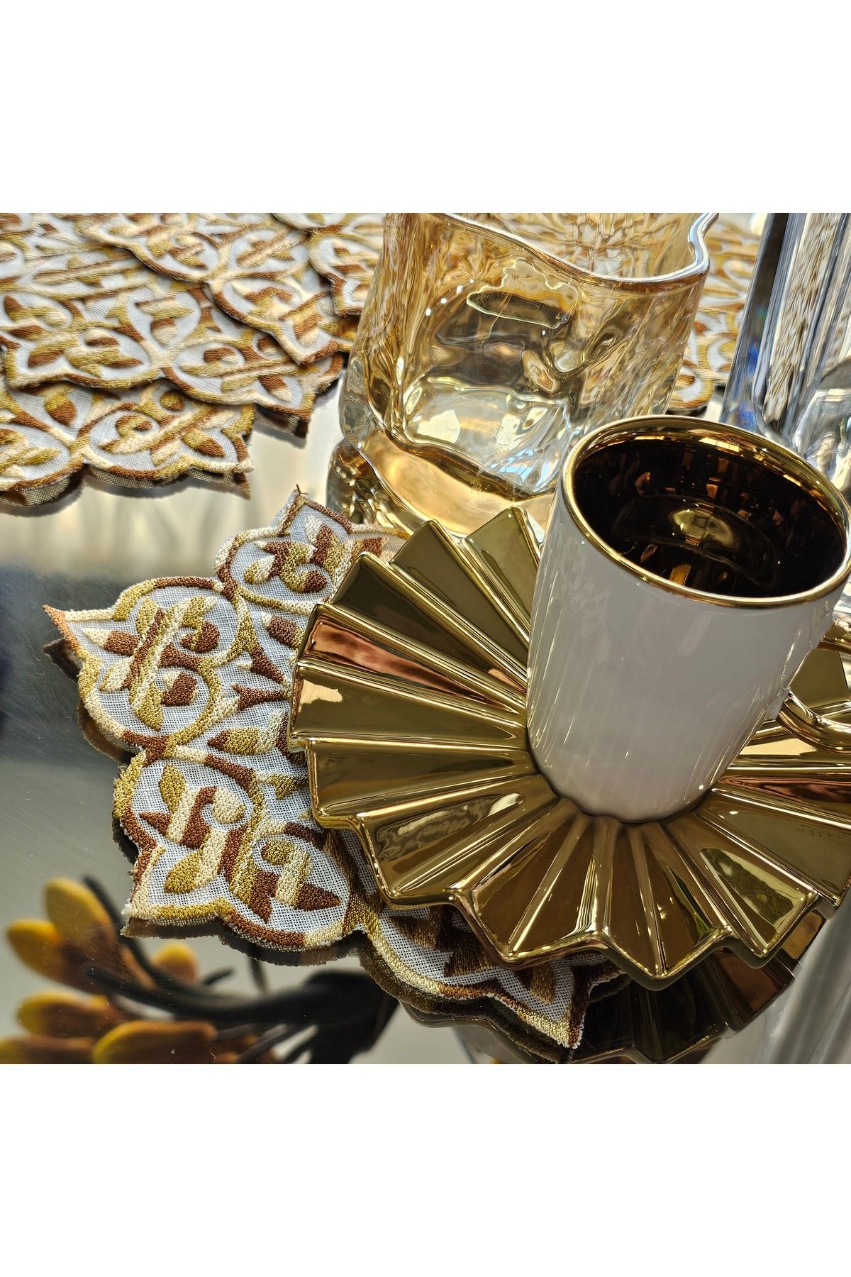 BYGGDESİGN ÖZEL TASARIM DAMASK DESEN NAKIŞLI FİNCAN BARDAK ALTLIĞI