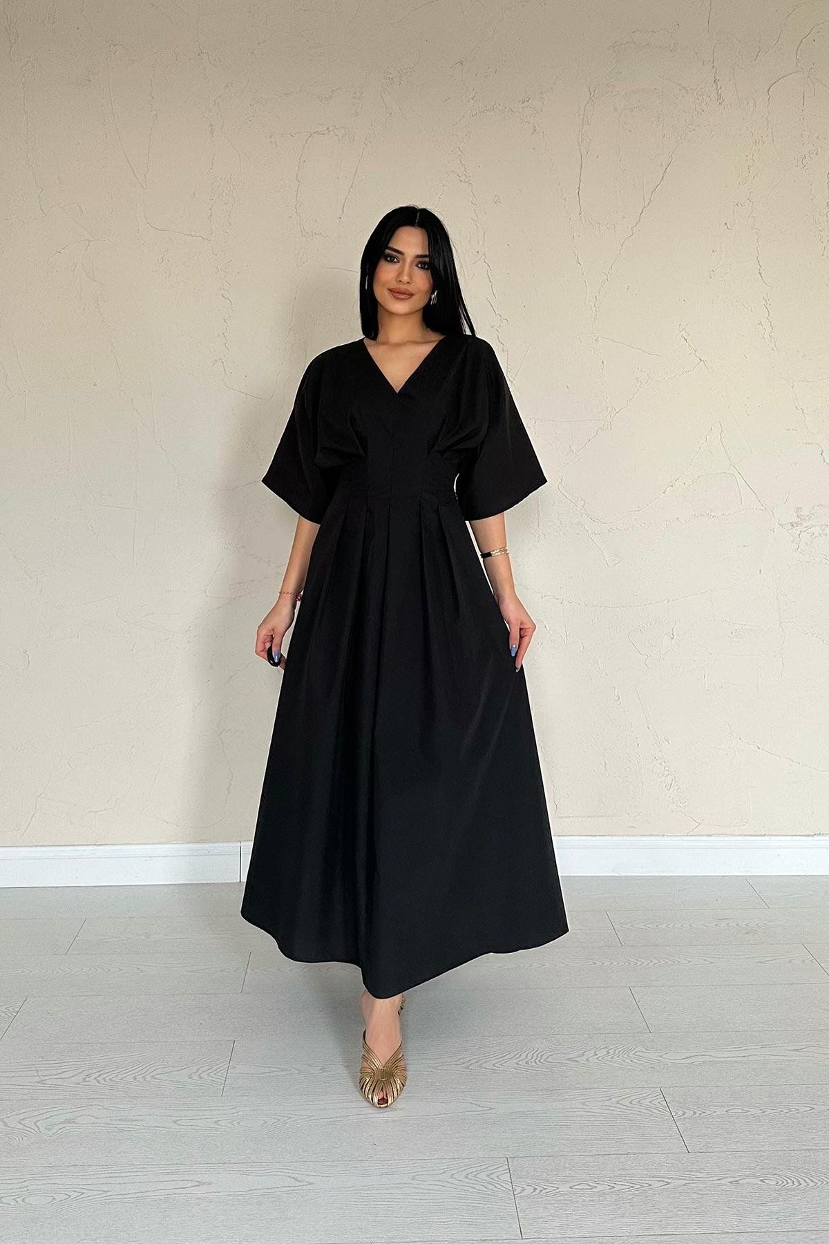 Castivo Fashion Luna V Yaka Pileli A Kesim Uzun Elbise