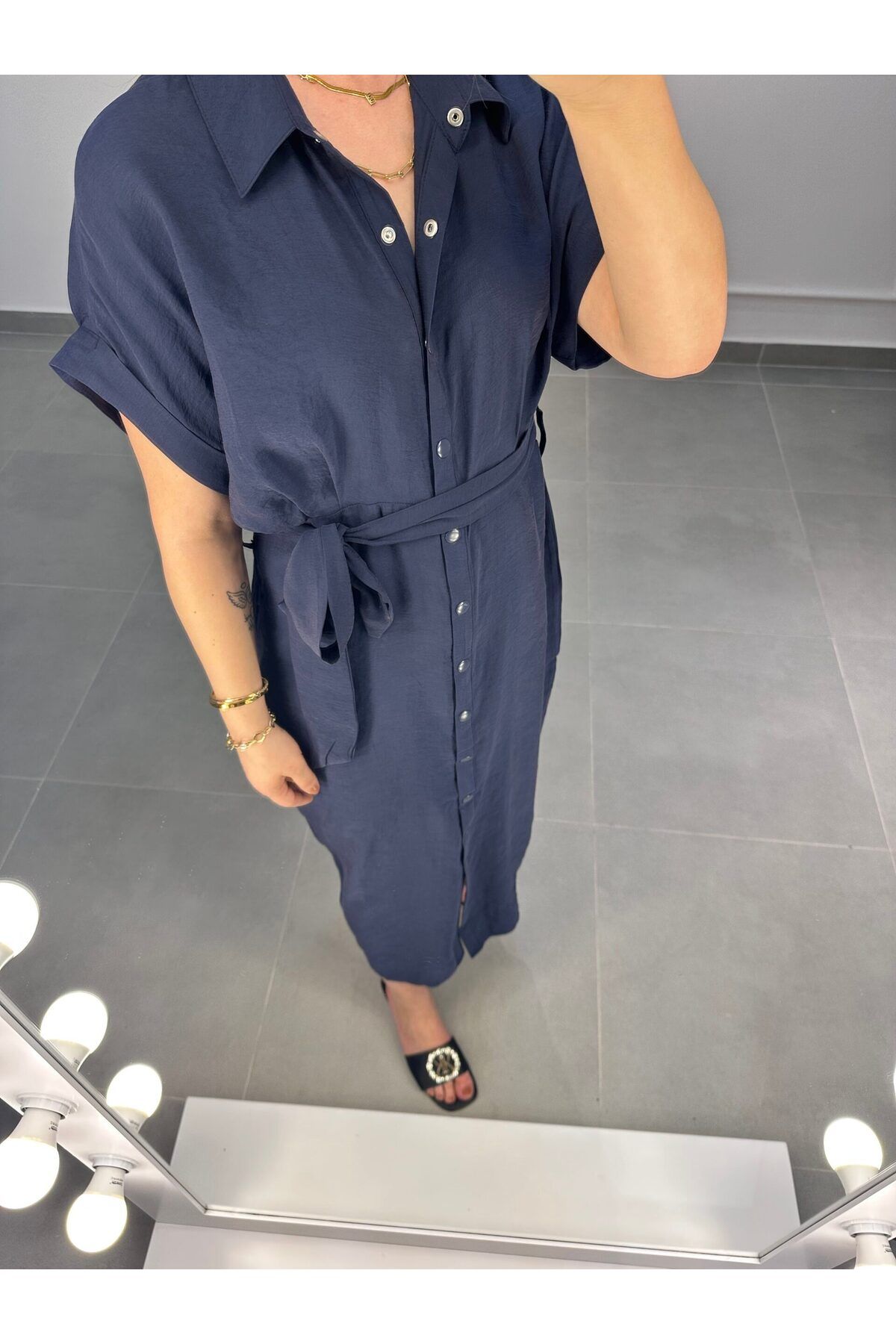 Butik kadın elbise kuşaklı lacivert
