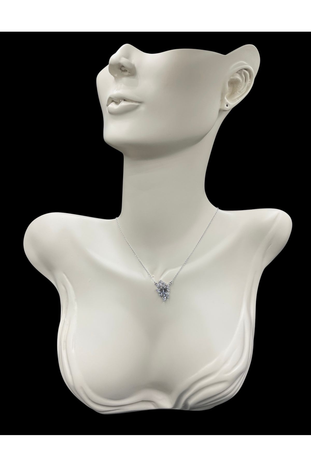 nefjewelrydesign 925 Ayar Gümüş 44cm Baget Taşlı Kolye