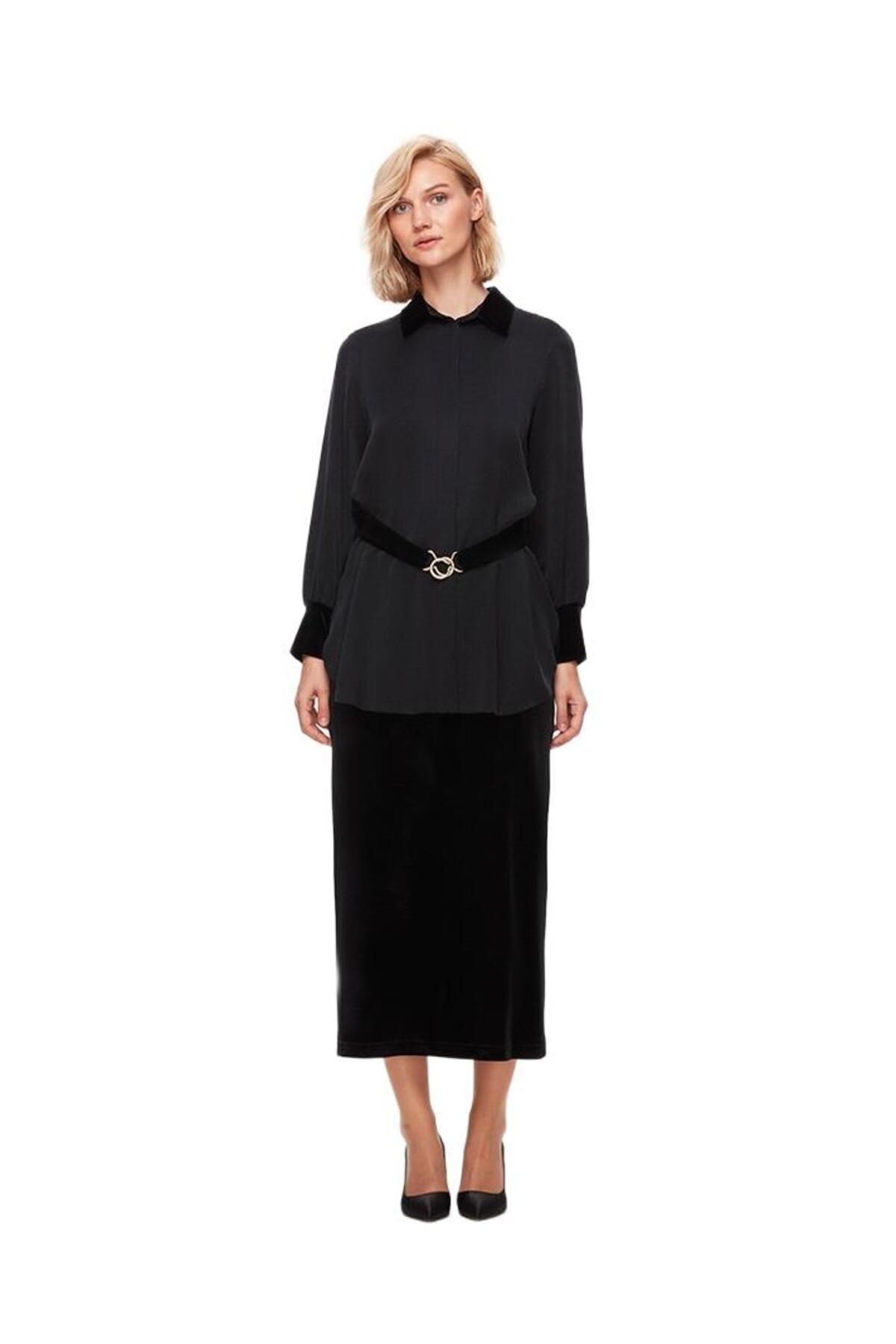 MISS DALIDA Siyah Kadife Detaylı Gömlek T25K-3003