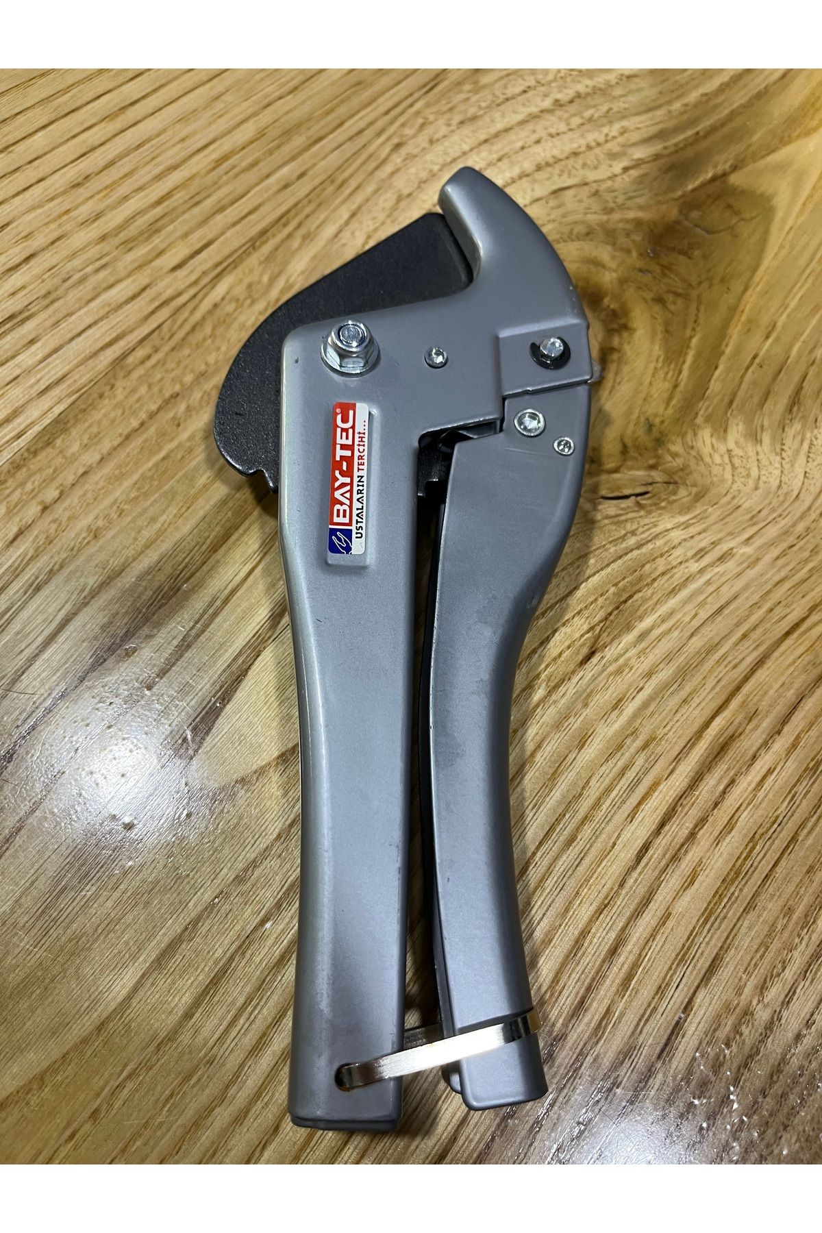 Veka Bay-Tec PVC Boru Kesme Makası – Gri (42 mm)