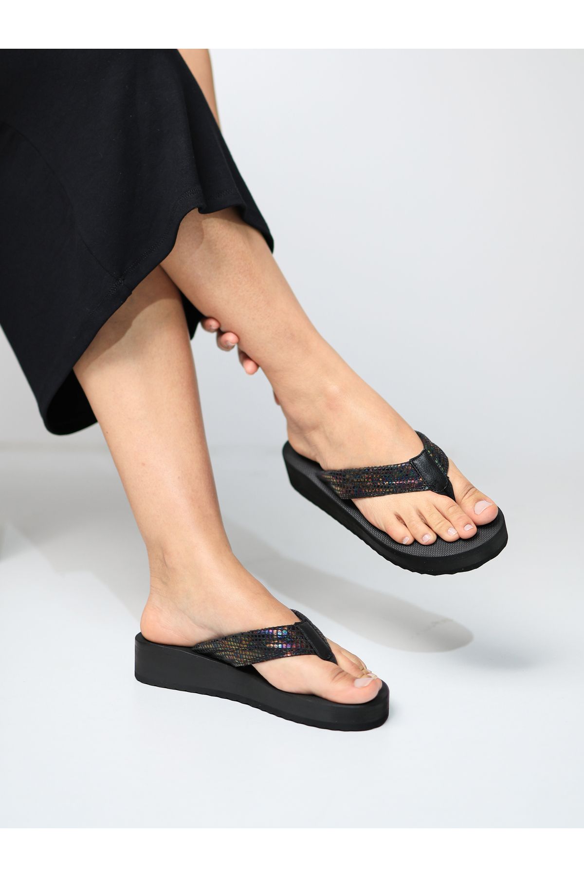 HANOX Lissa Multi Siyah Kadın Parmak Arası Plaj Terlik Flip Flops (3,8) Cm