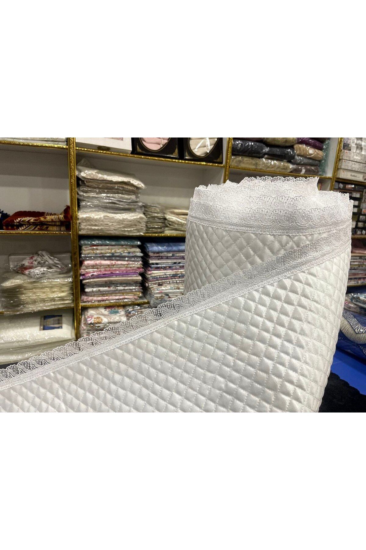 teknotrust Beyaz Kapitone Dantelli Dolap İçi Raf Örtüsü 50x500 cm, şık ve kullanışlı tasarım