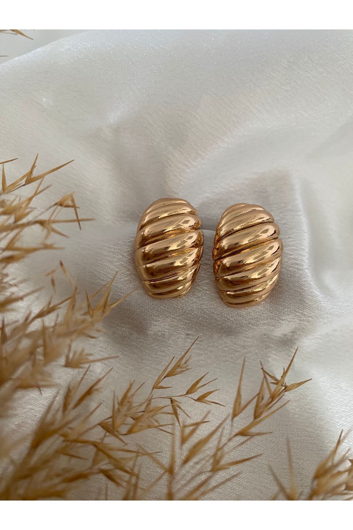 XUPING JEWELRY Kabuk Çelik Küpe