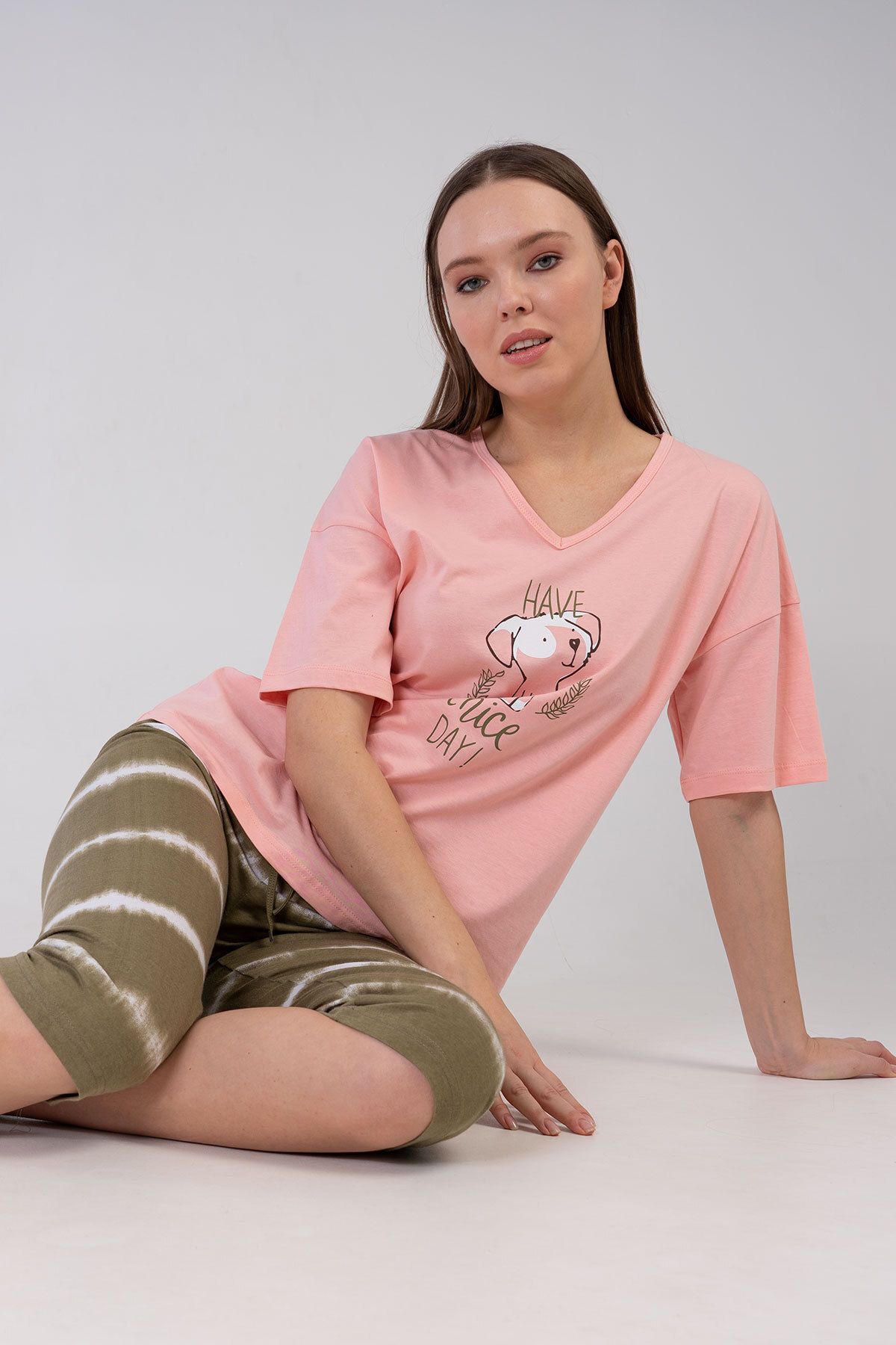 VİENETTA Kadın Suprem Derca V Yaka Kapri Pijama Takım