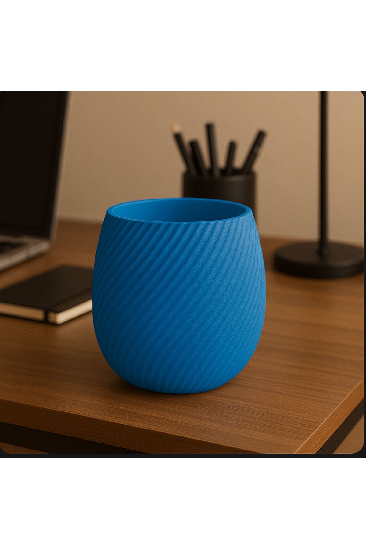 Printora Spiral Desenli Saksı – Modern Minimalist Tasarım