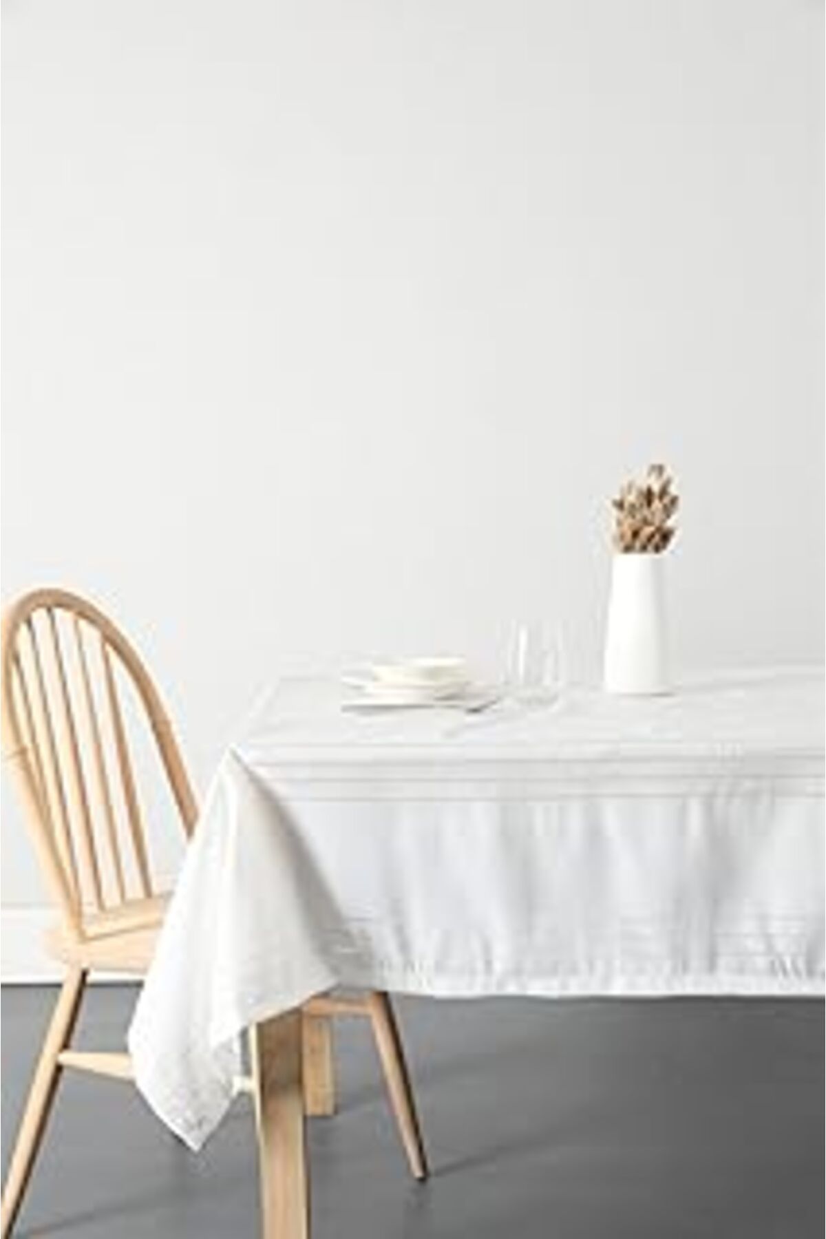 Karachil Favora Açelya Leke Tutmaz Masa Örtüsü 160X220 - Ekru