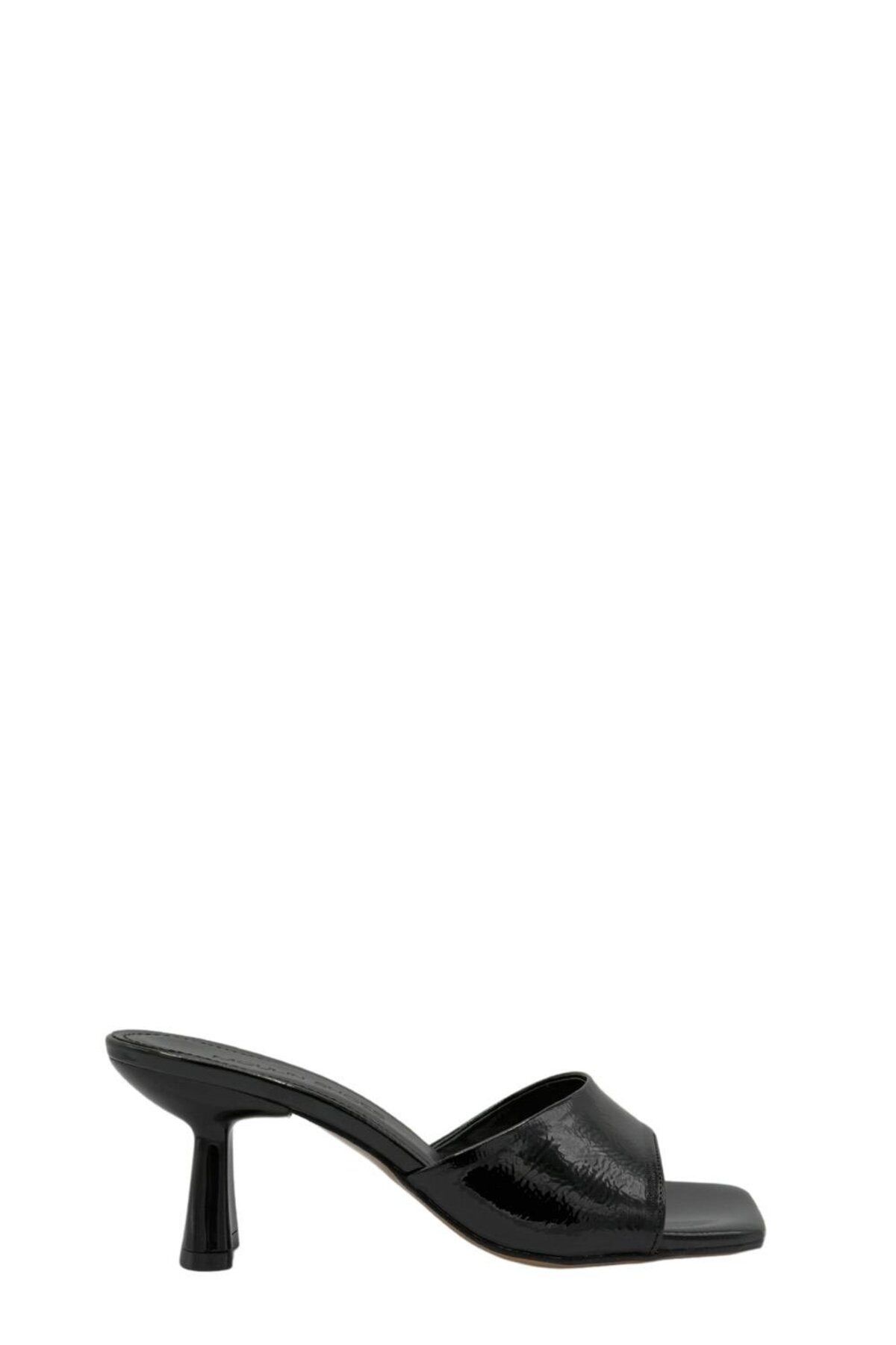 Moulin Shoes Siyah Kırışık Rugan Tek Bant Kısa Topuklu Terlik