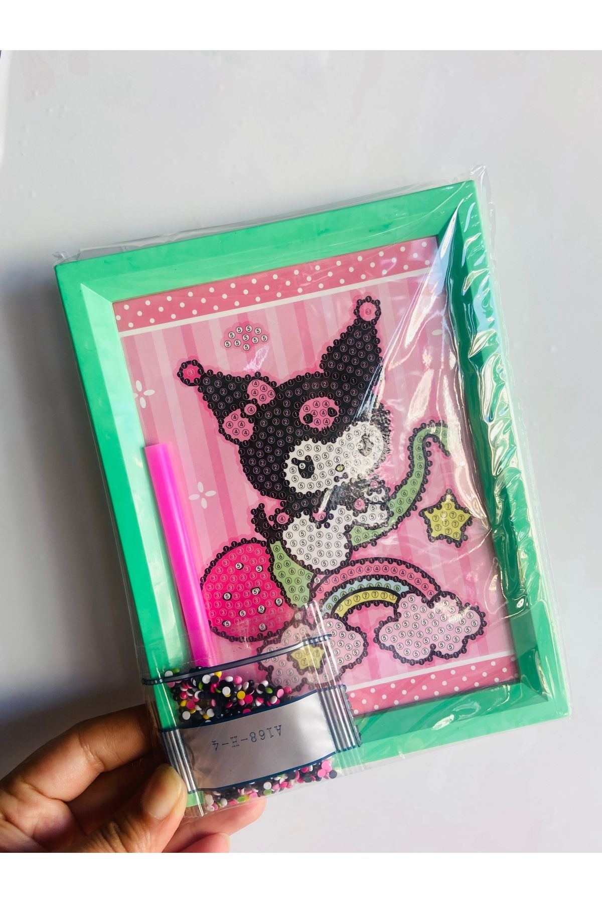 synshop Kuromi Sanrio Kuromili Elmas Mozaik Kendin Yap Boncuklu Taşlı Tablo (Çerçeveli) Sanat Kit Taşlama