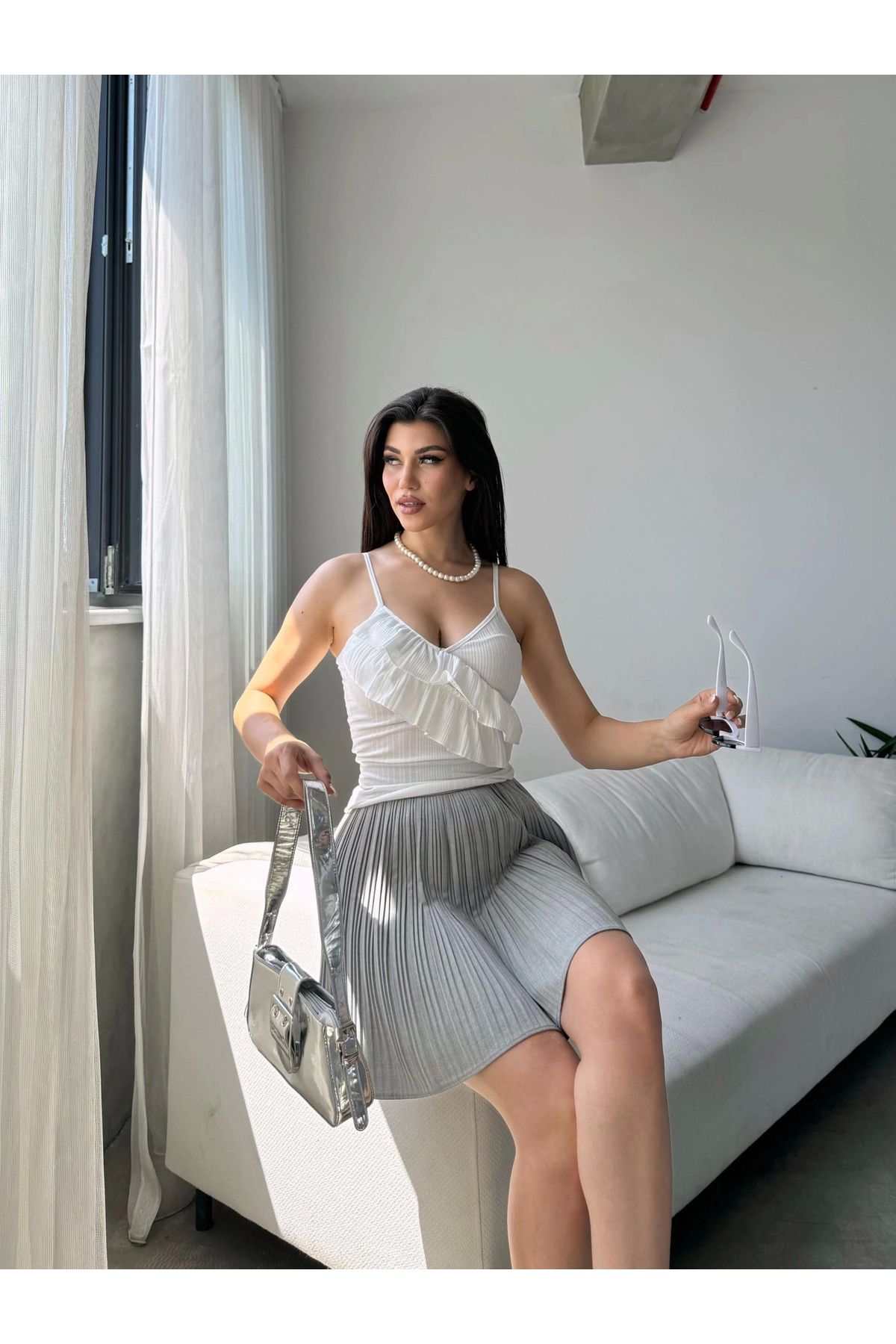 Nateli İp Askılı Volan Detaylı Bluz