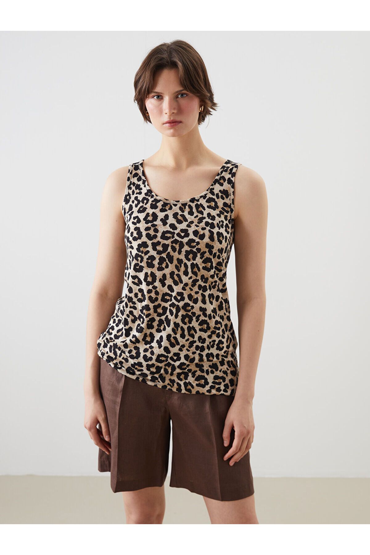 LC Waikiki U Yaka Leopar Desenli Kadın Atlet