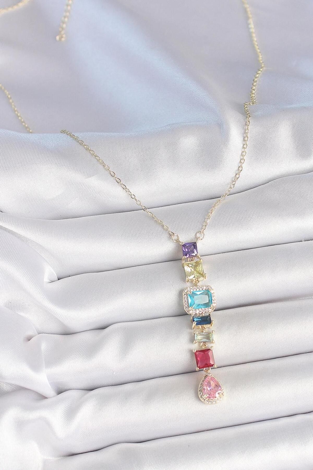 N!da Jewelry Gold Karışık Renk Zirkon Taşlı Y Pirinç Kolye