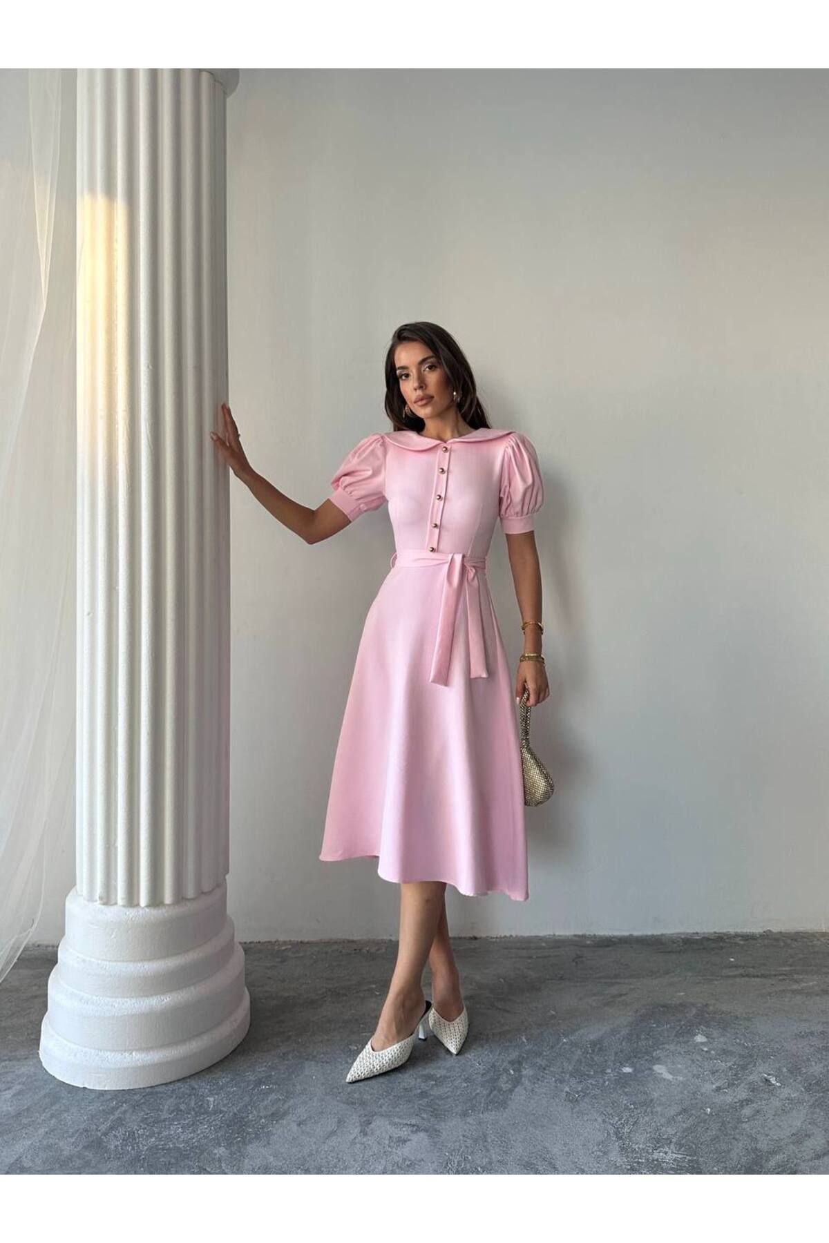 conconmoda Bebe Yaka Gold Düğmeli Atlas Midi Elbise