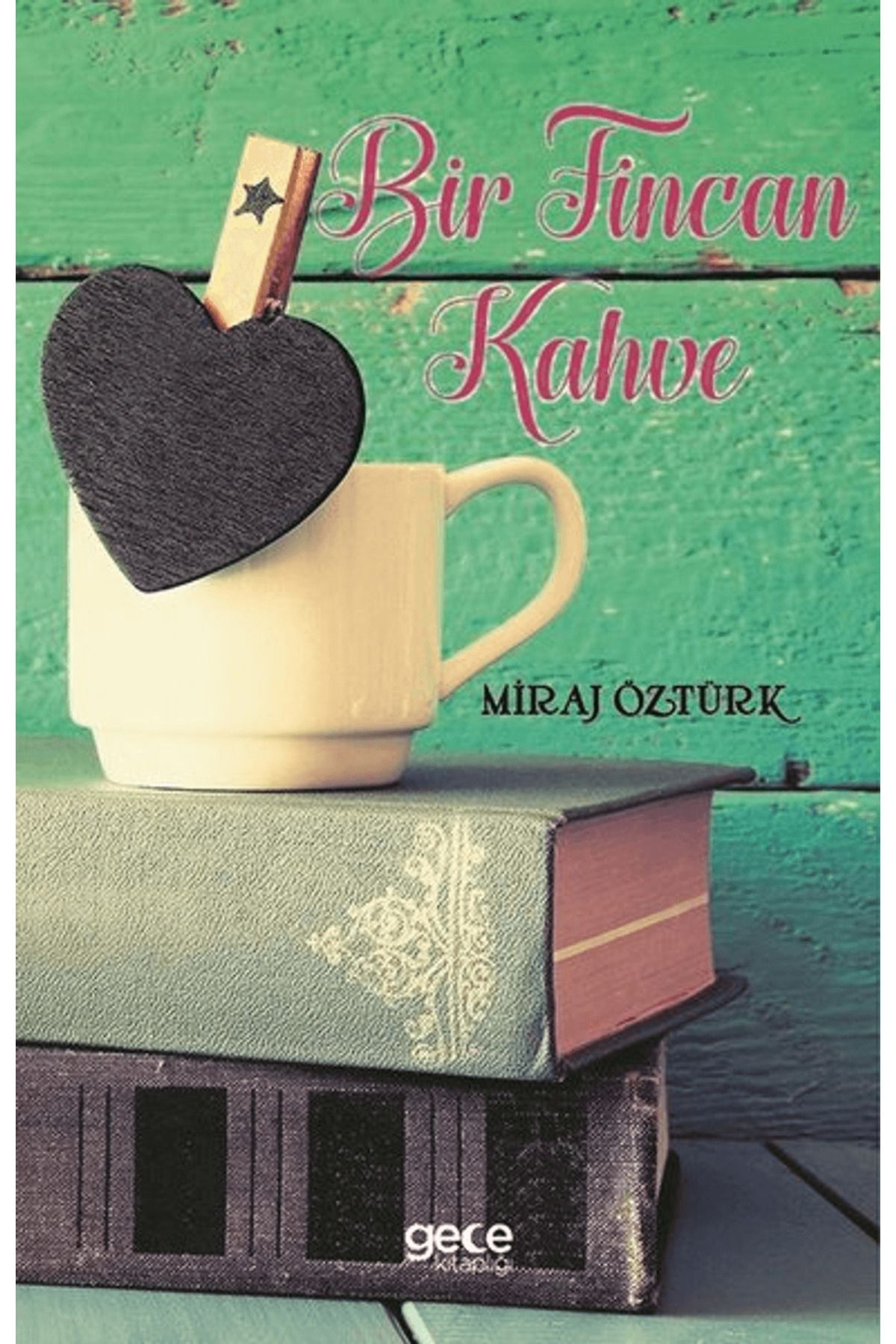 Gece Kitaplığı Bir Fincan Kahve
