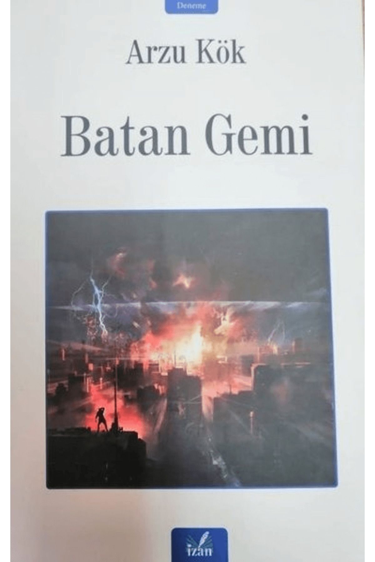 İzan Yayıncılık Batan Gemi