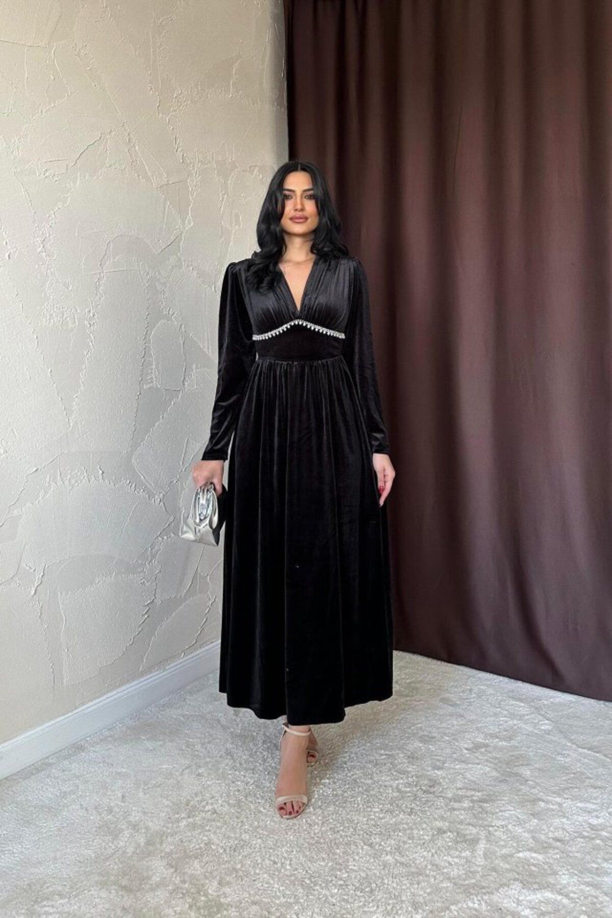 ETİLER COLLECTION Siyah Göğüs Altı Taşlı Elbise