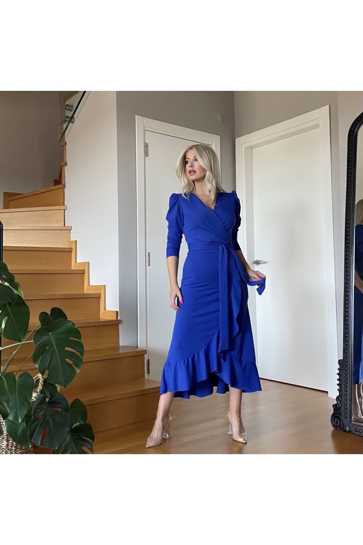 ETİLER COLLECTION Krep Kumaş Midi Boy Kuşaklı Uzunkol Elbise
