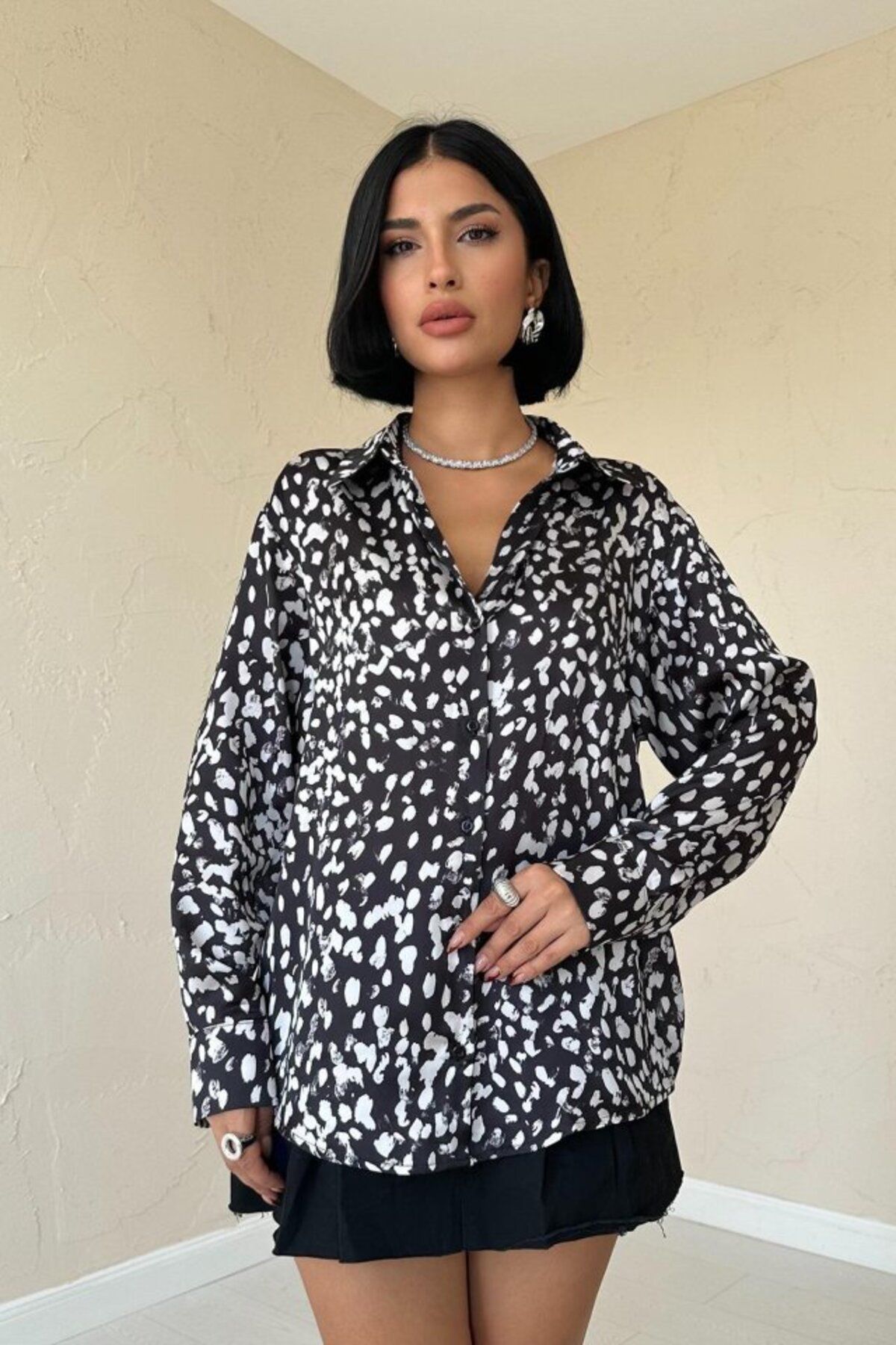 ETİLER COLLECTION Siyah Leopar Desenli Saten Gömlek
