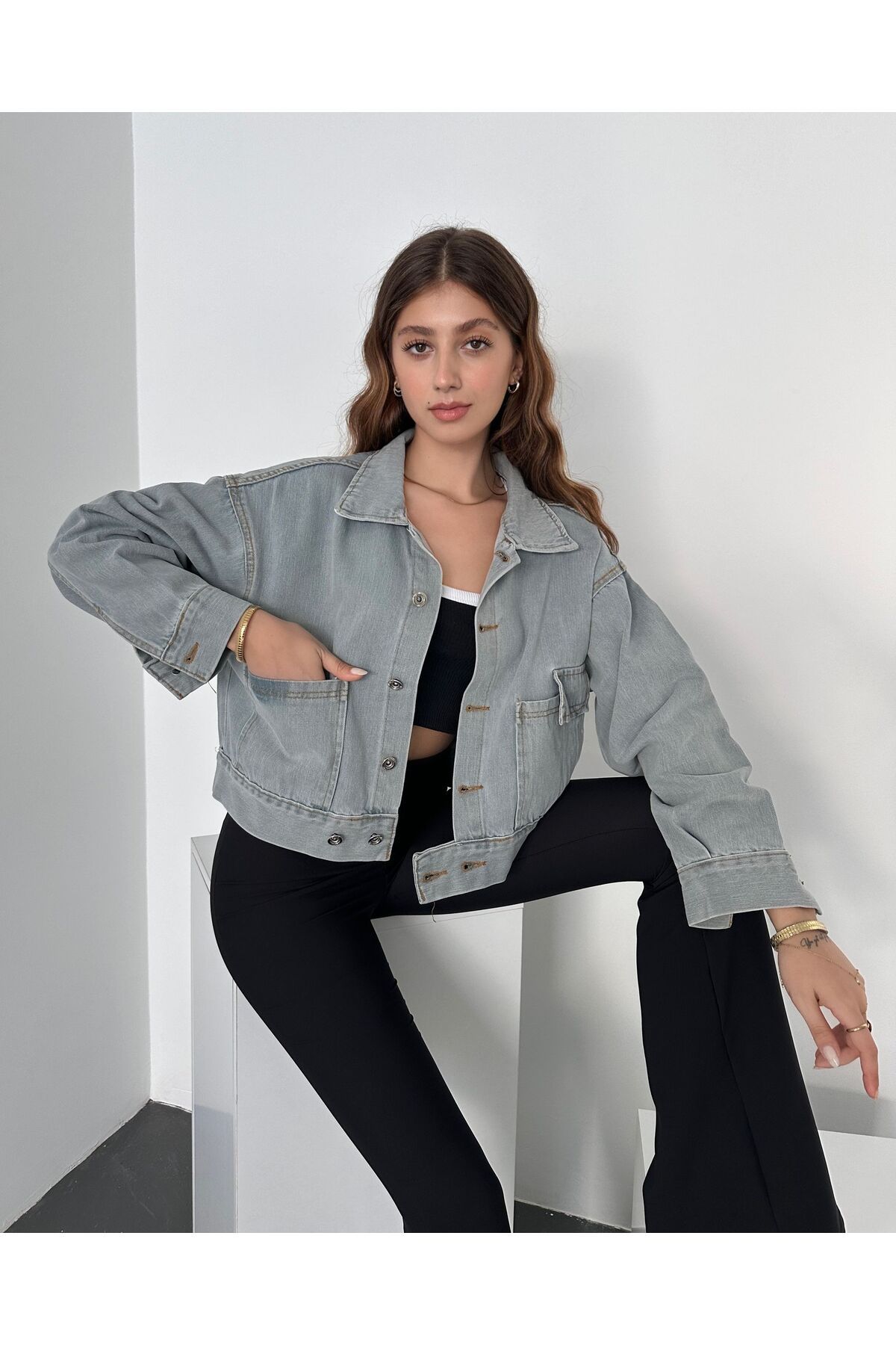BEEMU Çift Cep Beli Düğme Detaylı Denim Ceket