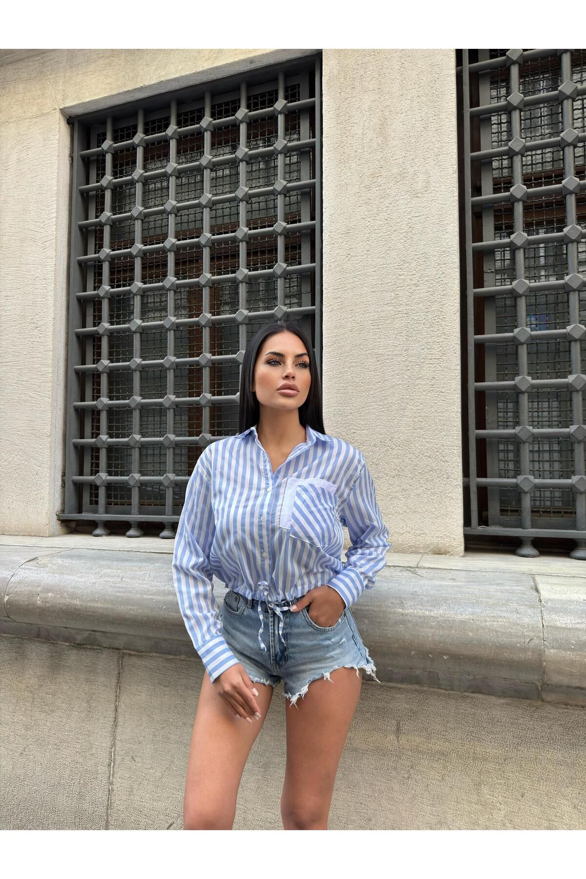 BEEMU Tek Cep Çizgi Detaylı Crop Poplin Gömlek