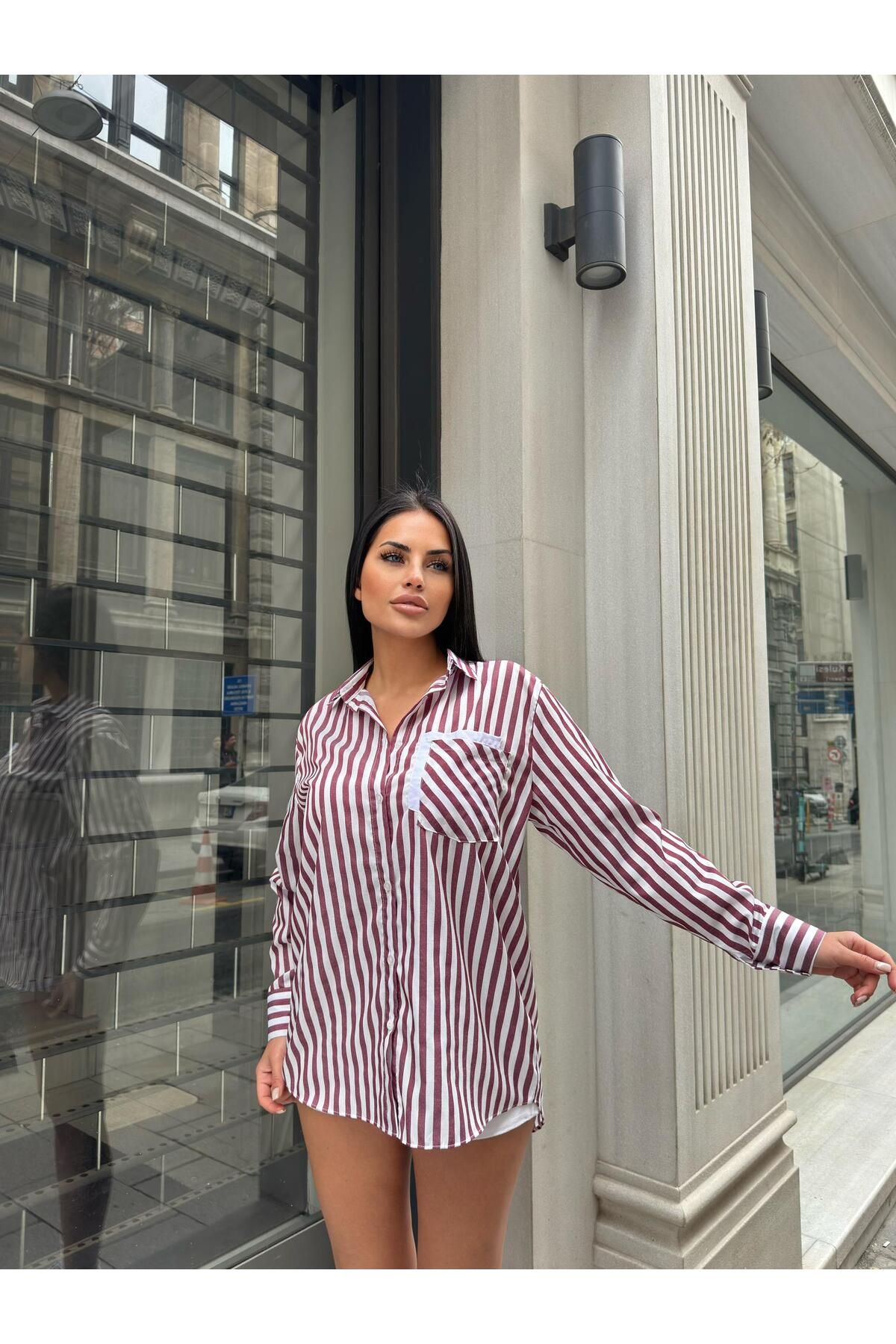 BEEMU Tek Cep Çizgi Detaylı Poplin Gömlek
