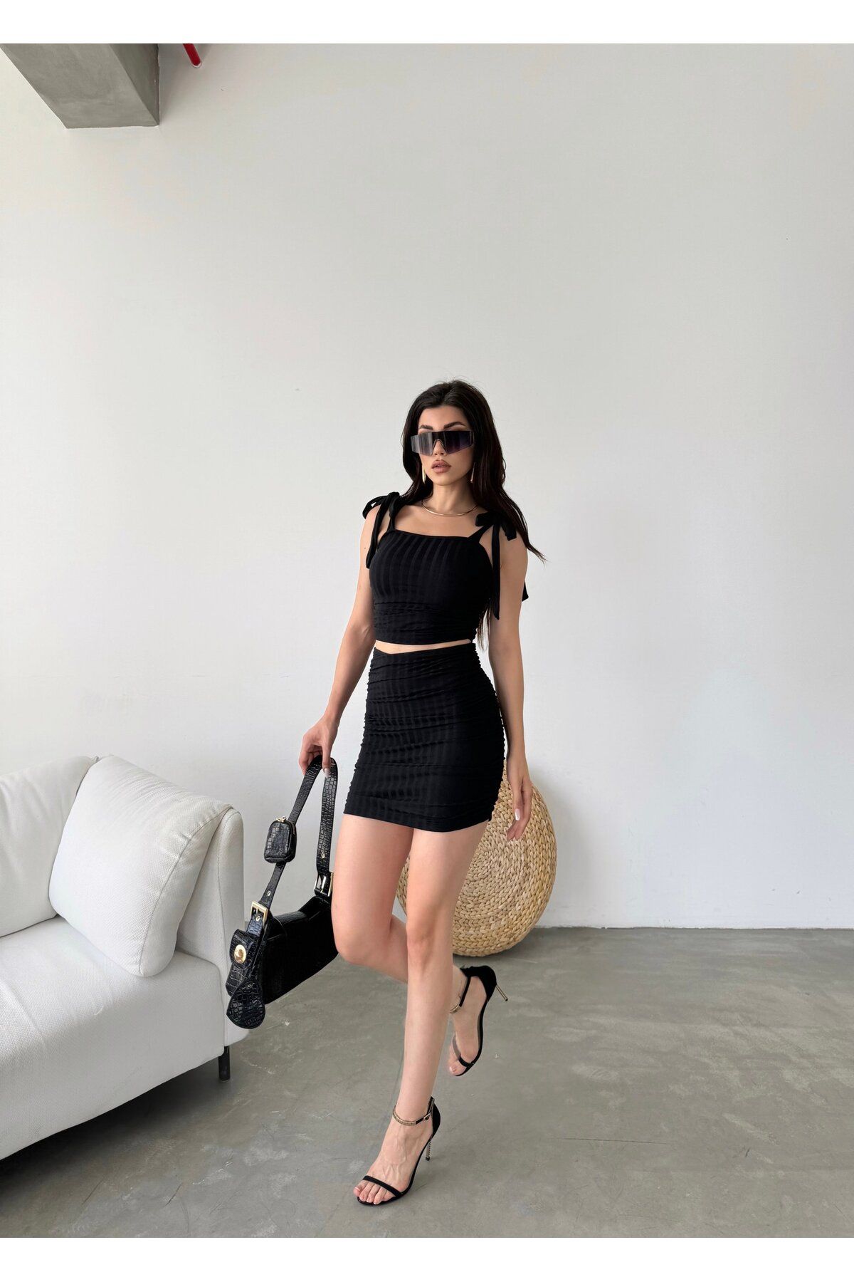 BEEMU Bağcık Detaylı Crop Bluz Ve Etek İkili Takım