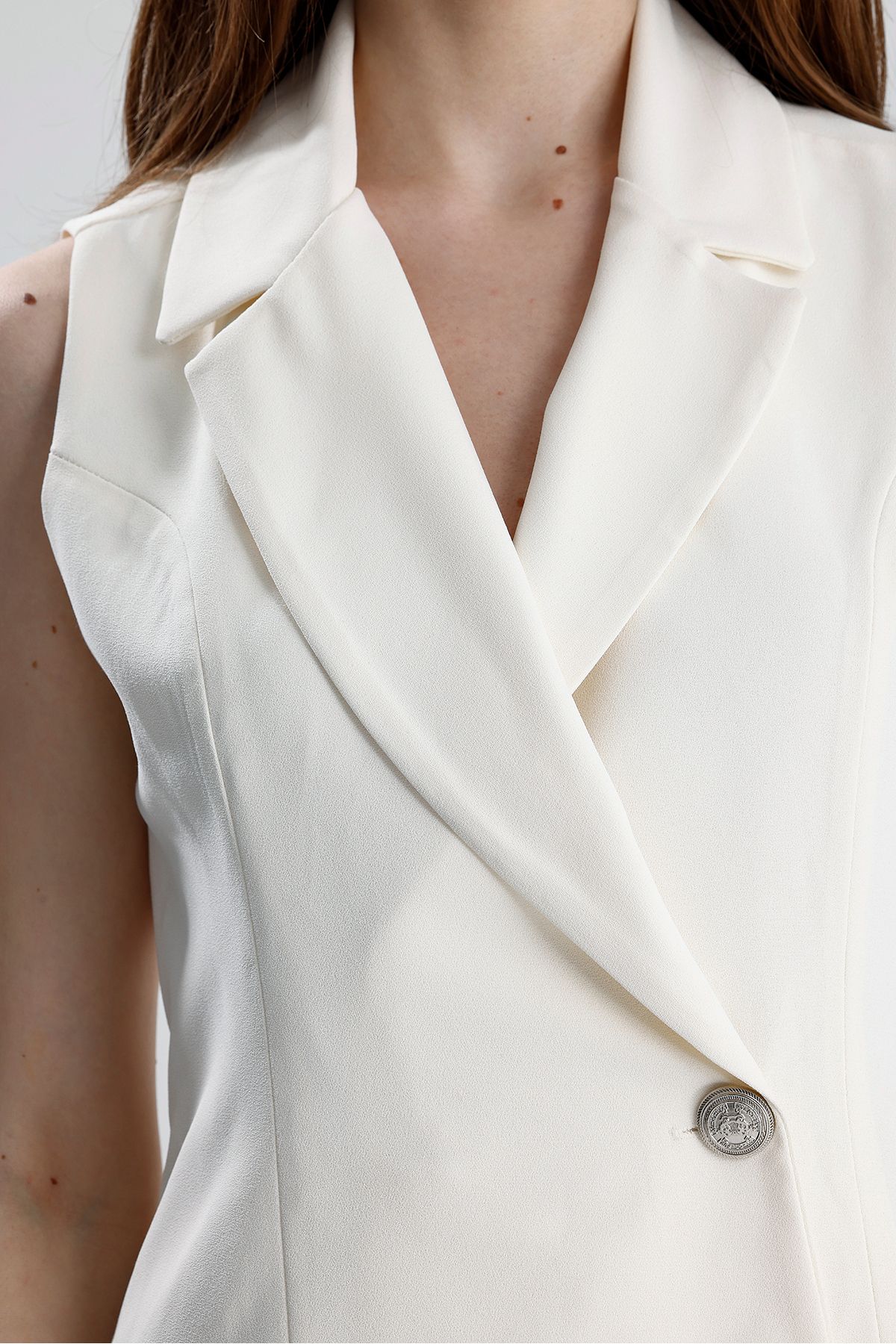 Sense-Lined Sleeveless Hurrem Long Jacket Dress |   Ckt35288 Ecru 4