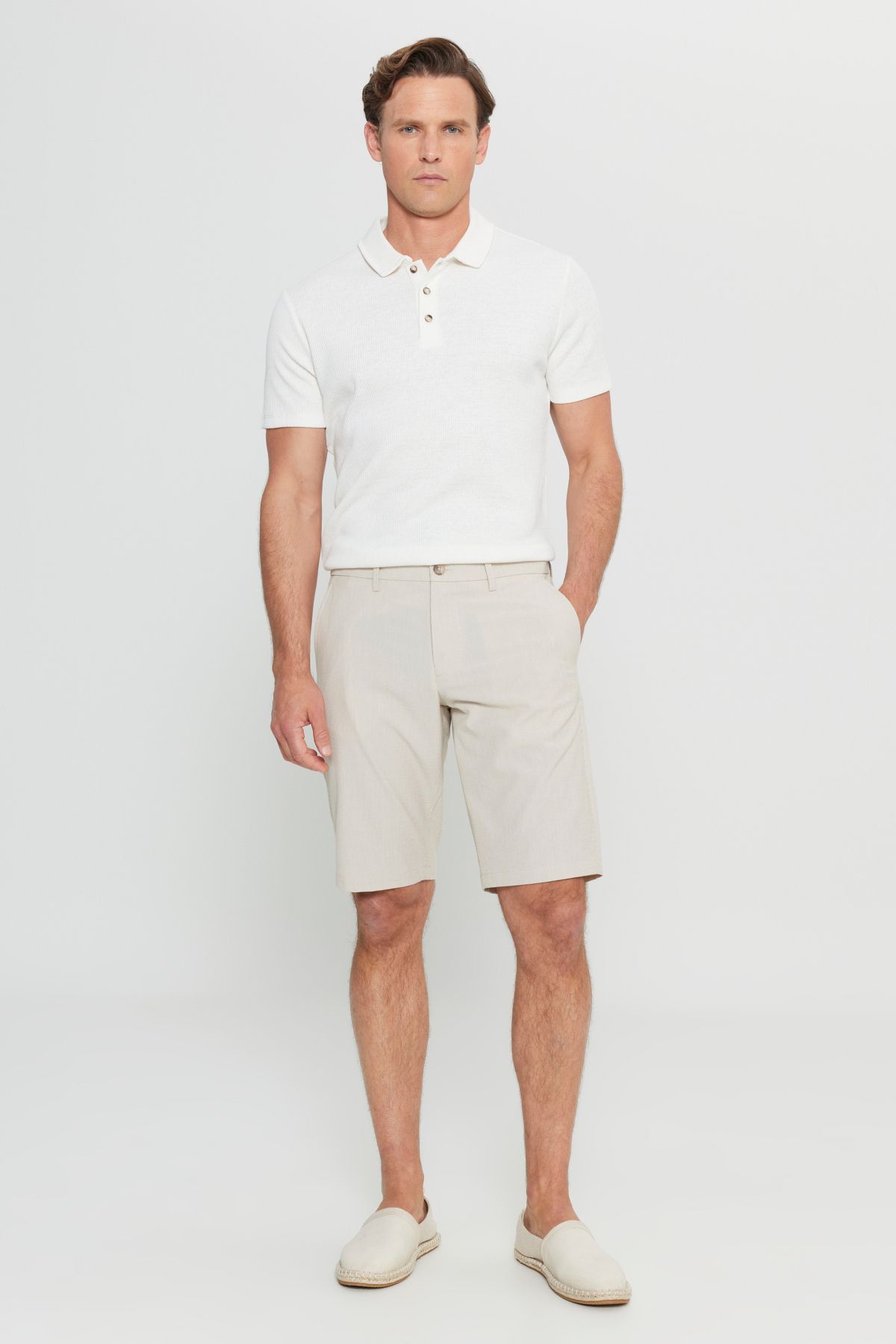 ALTINYILDIZ CLASSICS Slim Fit Dar Kesim Gofre Desenli Yan Cepli Esnek Şort