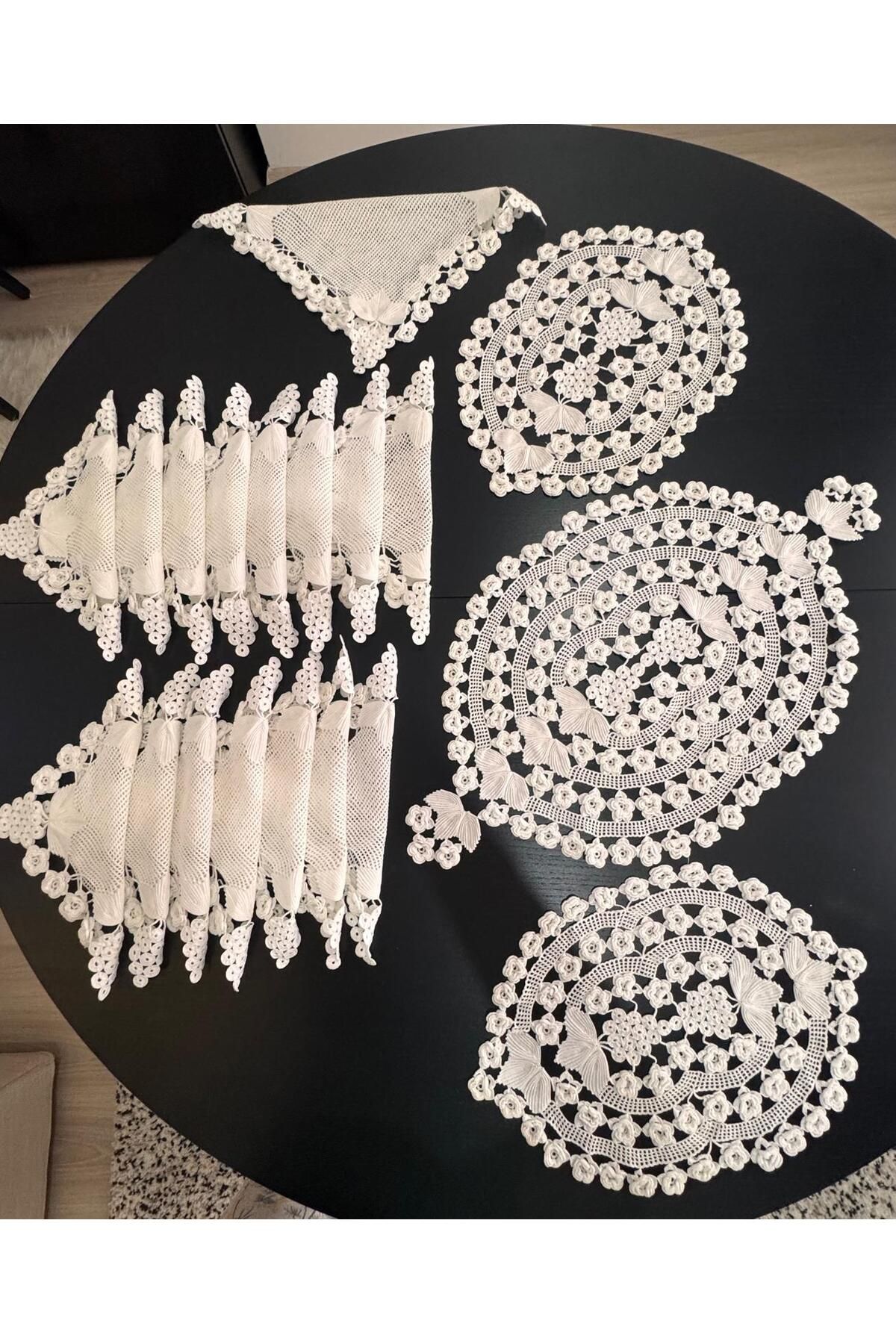 Baby Kety El Yapımı Dantel Vitrin Takımı – 19 Parça Çeyizlik Set – Ekru