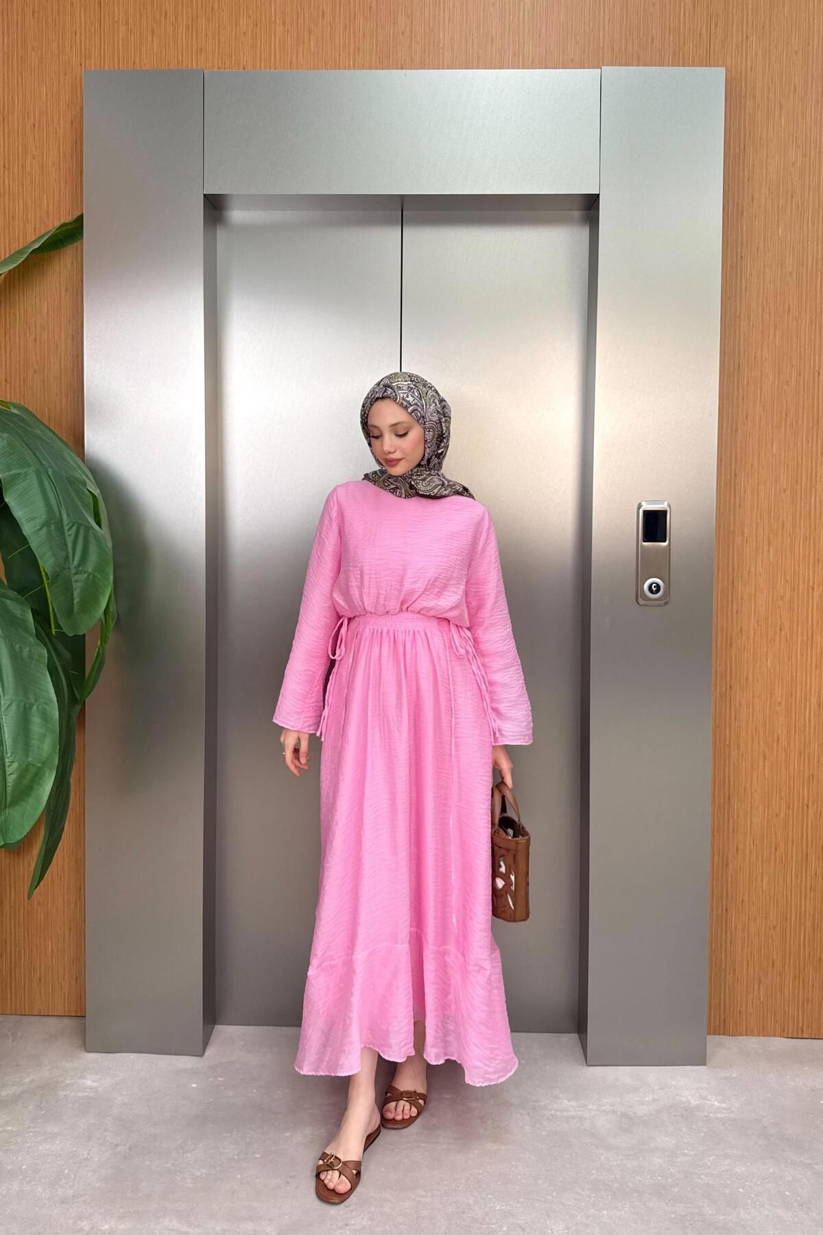 QUQA Beli Lastikli Modal Elbise - Pembe