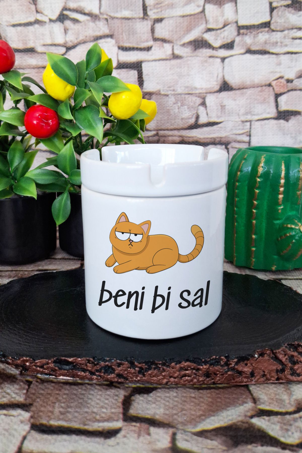 qoeuyl boutique Beni Bi Sal-Bezgin Kedi Eğlenceli Hediyelik Baskılı Seramik Kapaklı Kokusuz Küllük