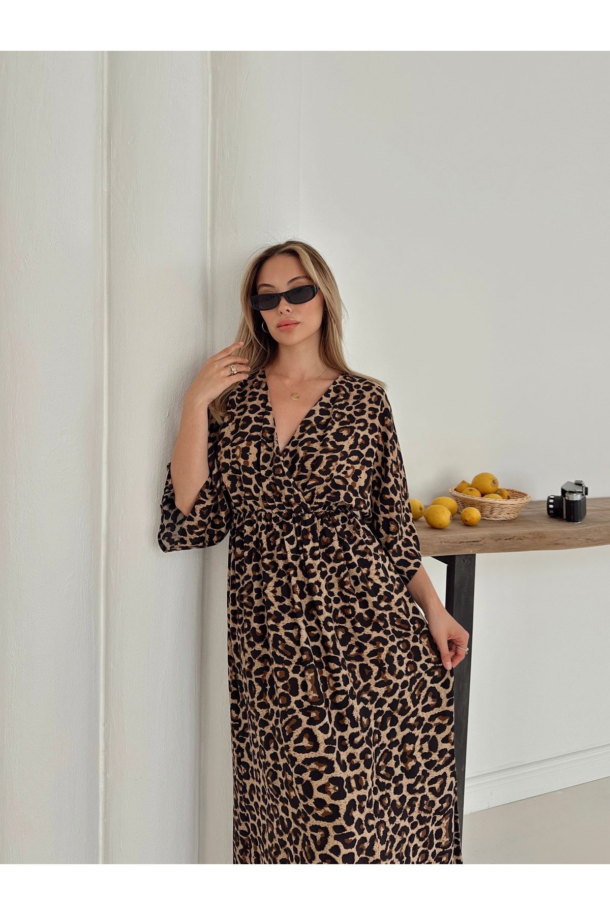 Butik Leopar Desen Kruvaze Yaka Elbise