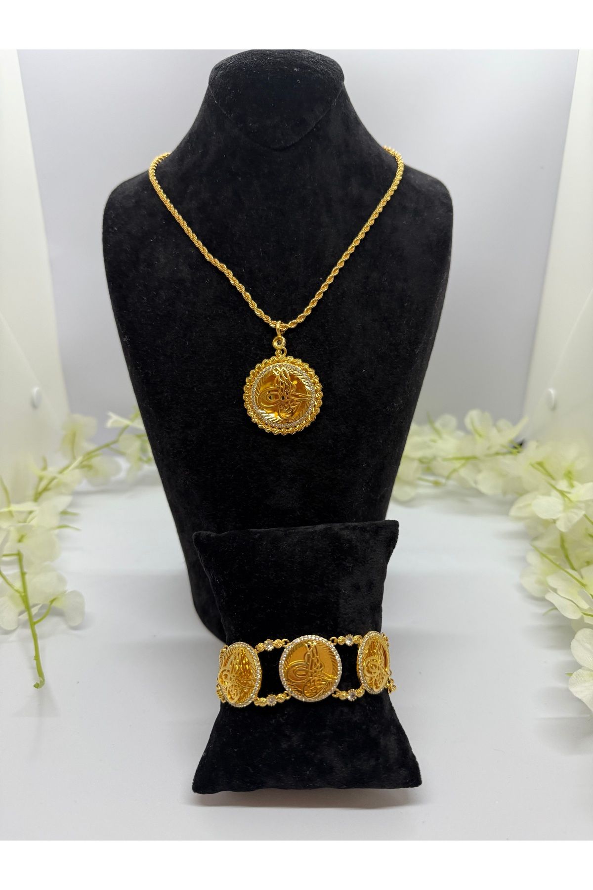 Constanza Exclusive 22 Ayar Altın Kaplama Burgu Zincir Tuğra Motifli Set Lvd517