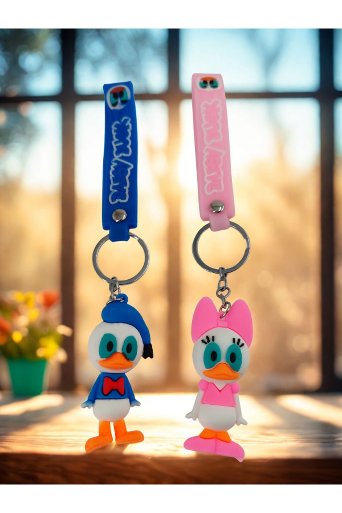 Shuttle Park Unisex Özel Tasarım Donald Daisy Duck Figürlü Sevimli 3D Silikon Anahtarlık Hediye Aksesuar 2 Adet