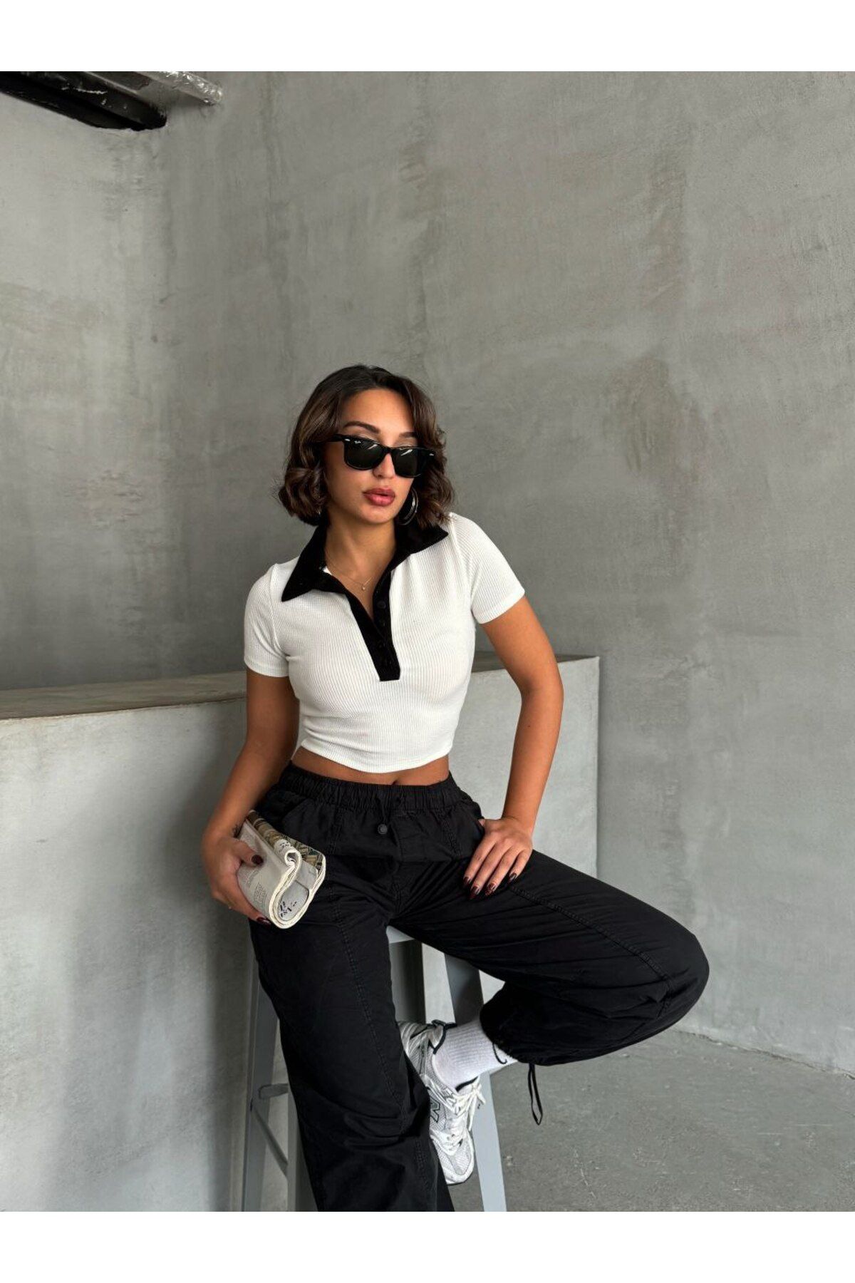 Lacesta Bürümcük polo yaka düğmeli crop