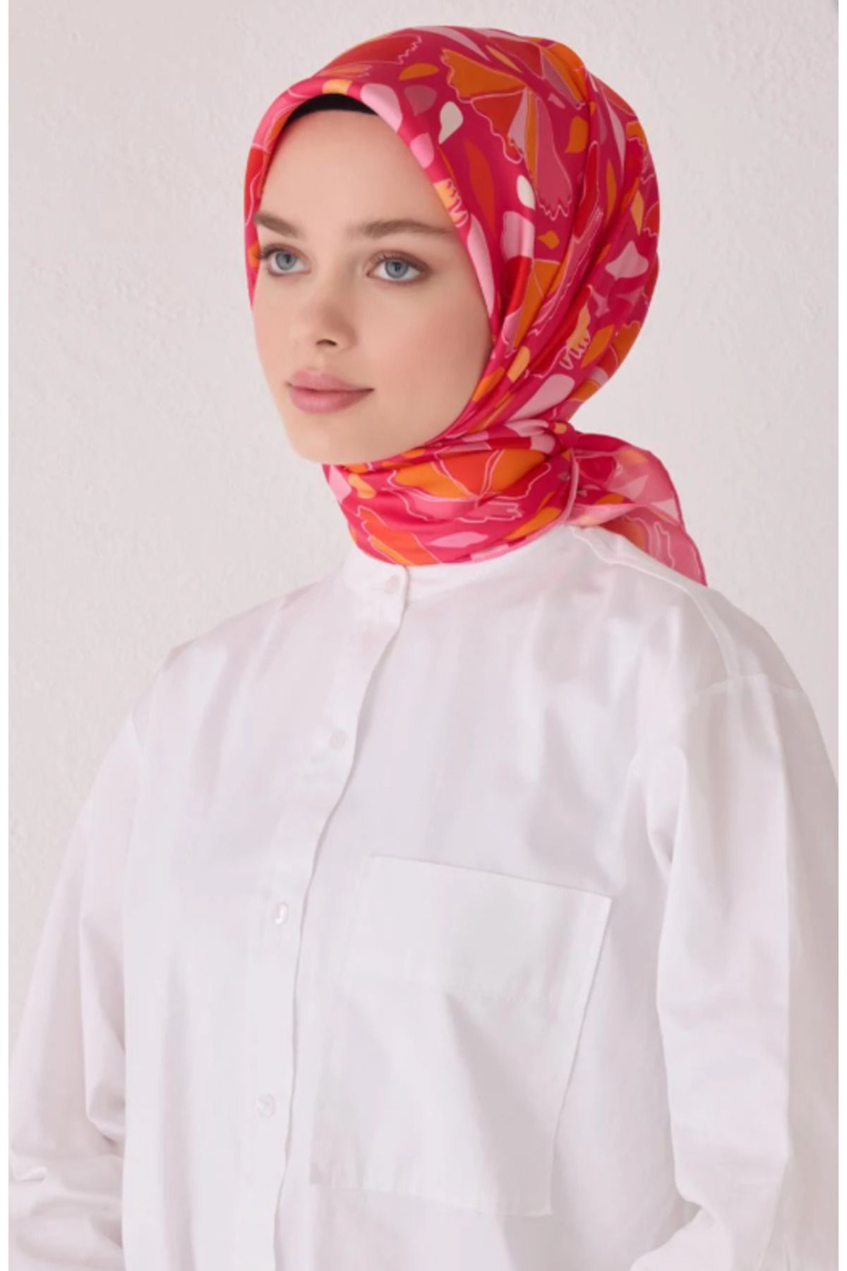 Belli Tivil Saf İpek Eşarp 4049-50 Pembe Karışık Desen