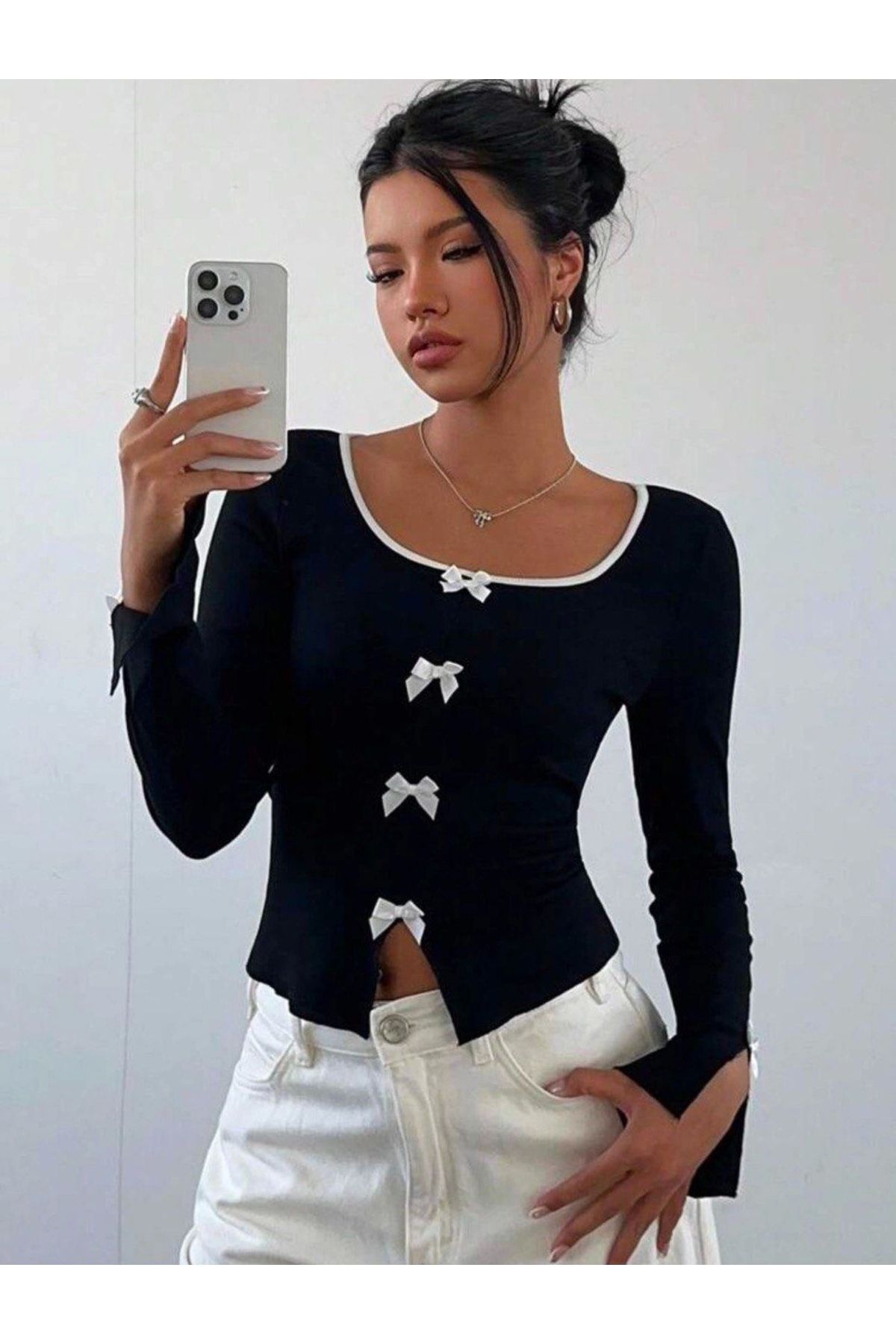Violon Siyah Ribbon Dekolteli Uzun Kollu Crop
