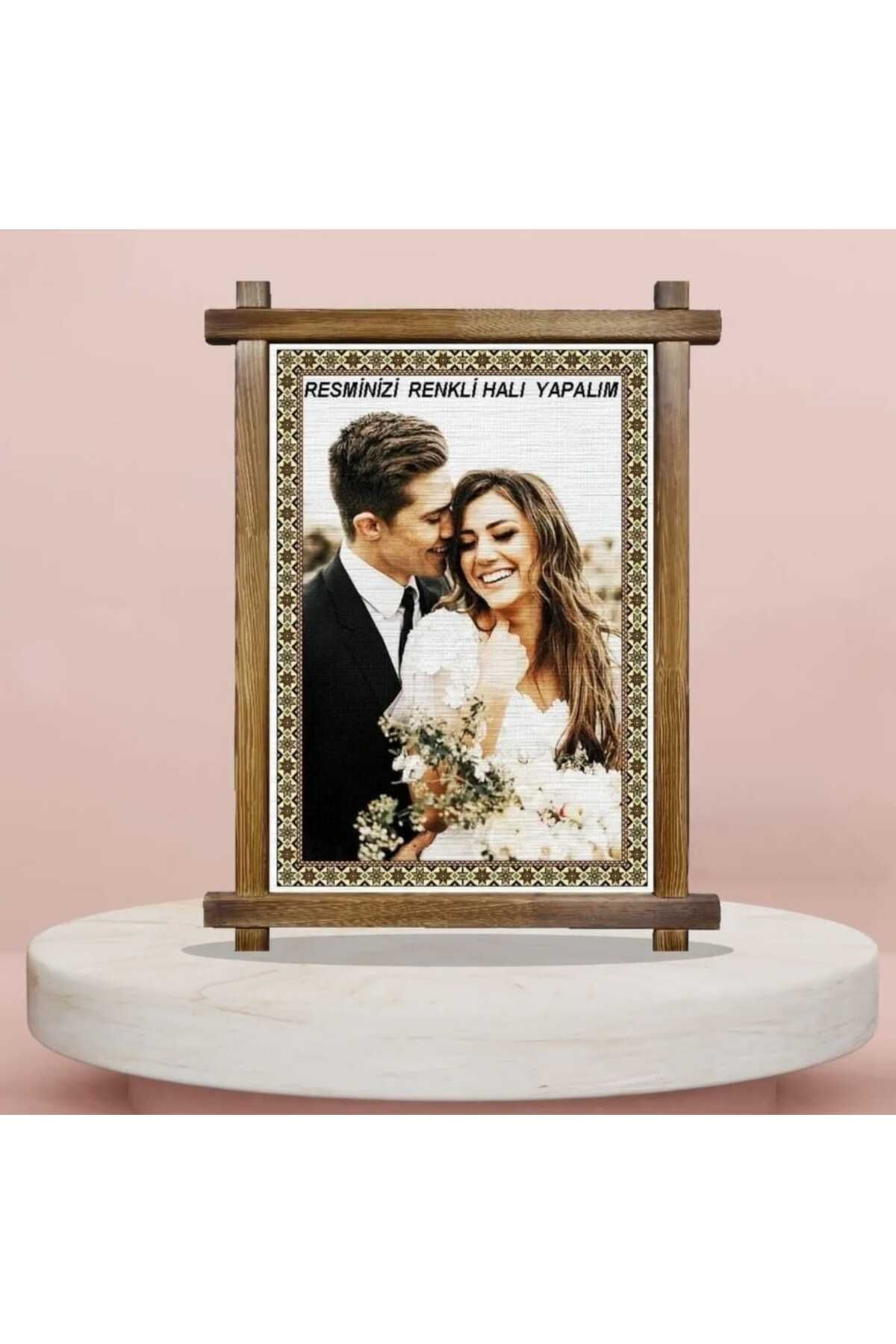 Easy Tedarik Ahşap Çerçeveli Kişiye Özel Resimli Halı 40x60 Ölçülerde