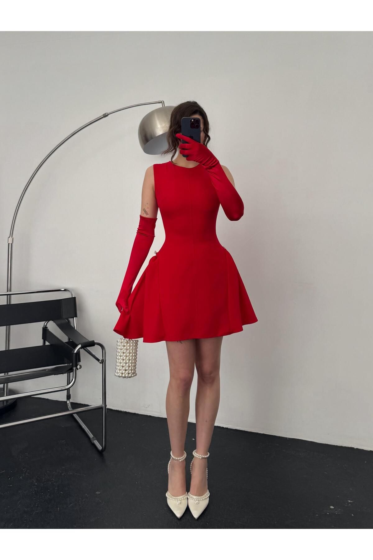 OYKUWEAR Holly Yanları Taş Detay Mini Kırmızı Elbise