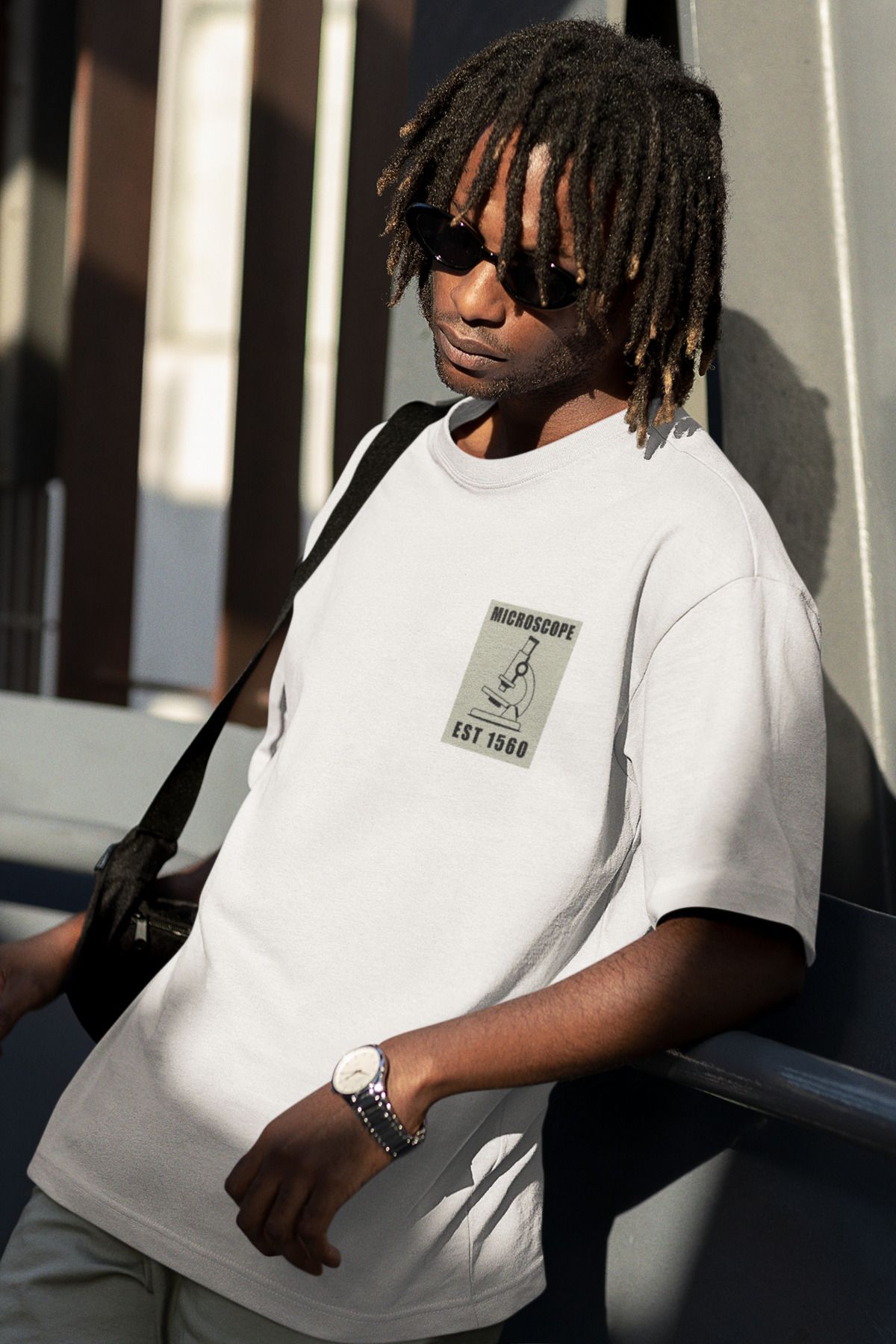 Uniquetex NUBENSE / MİKSE-07 - Oversize Unisex Mikroskop Baskılı Beyaz Bisiklet Yaka T-shirt (Bilim Tişört)